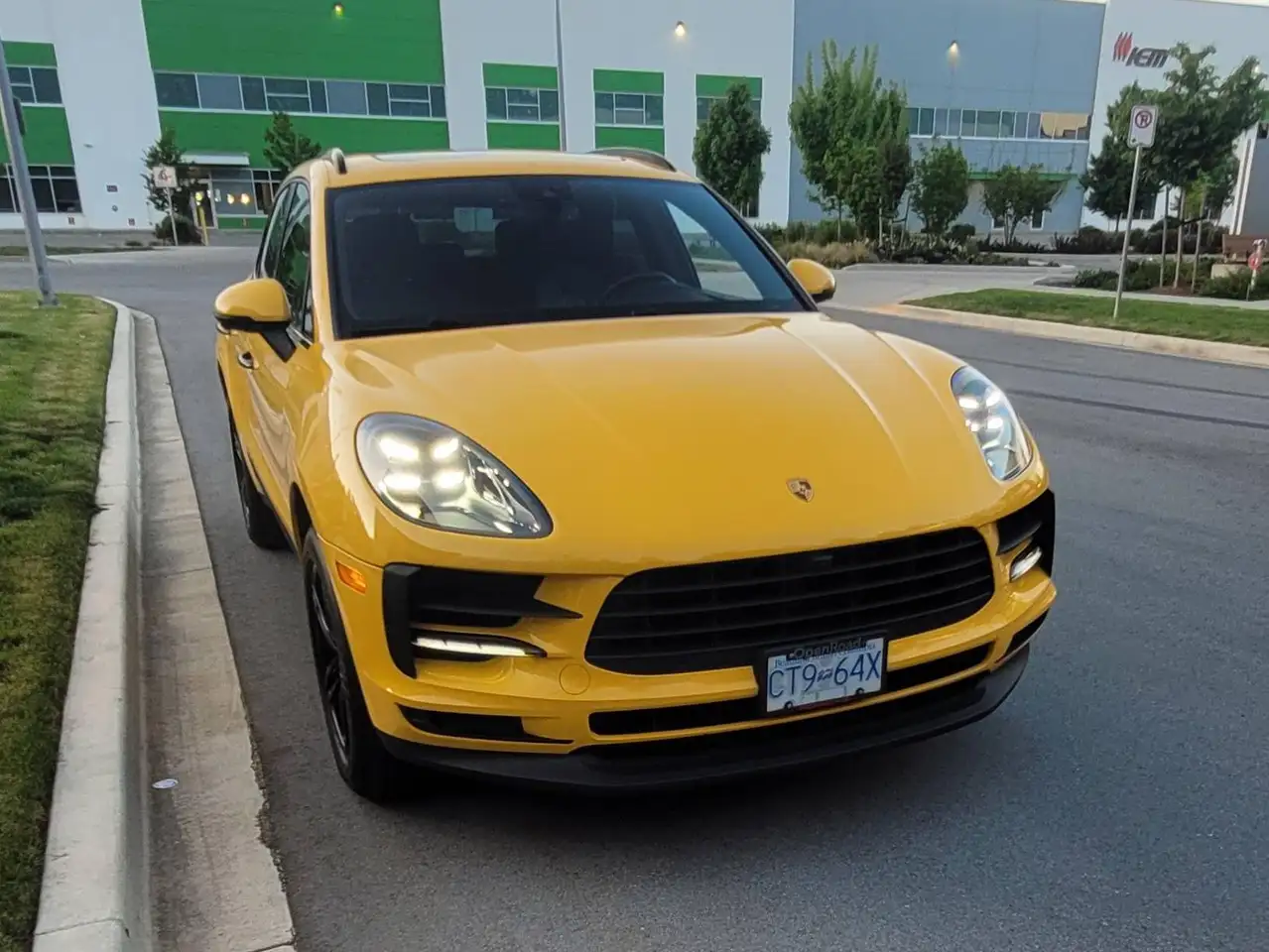 Porsche Macan снимка Porsche Macan