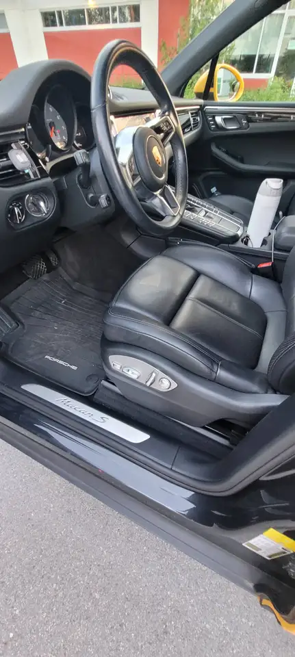 Porsche Macan снимка Porsche Macan