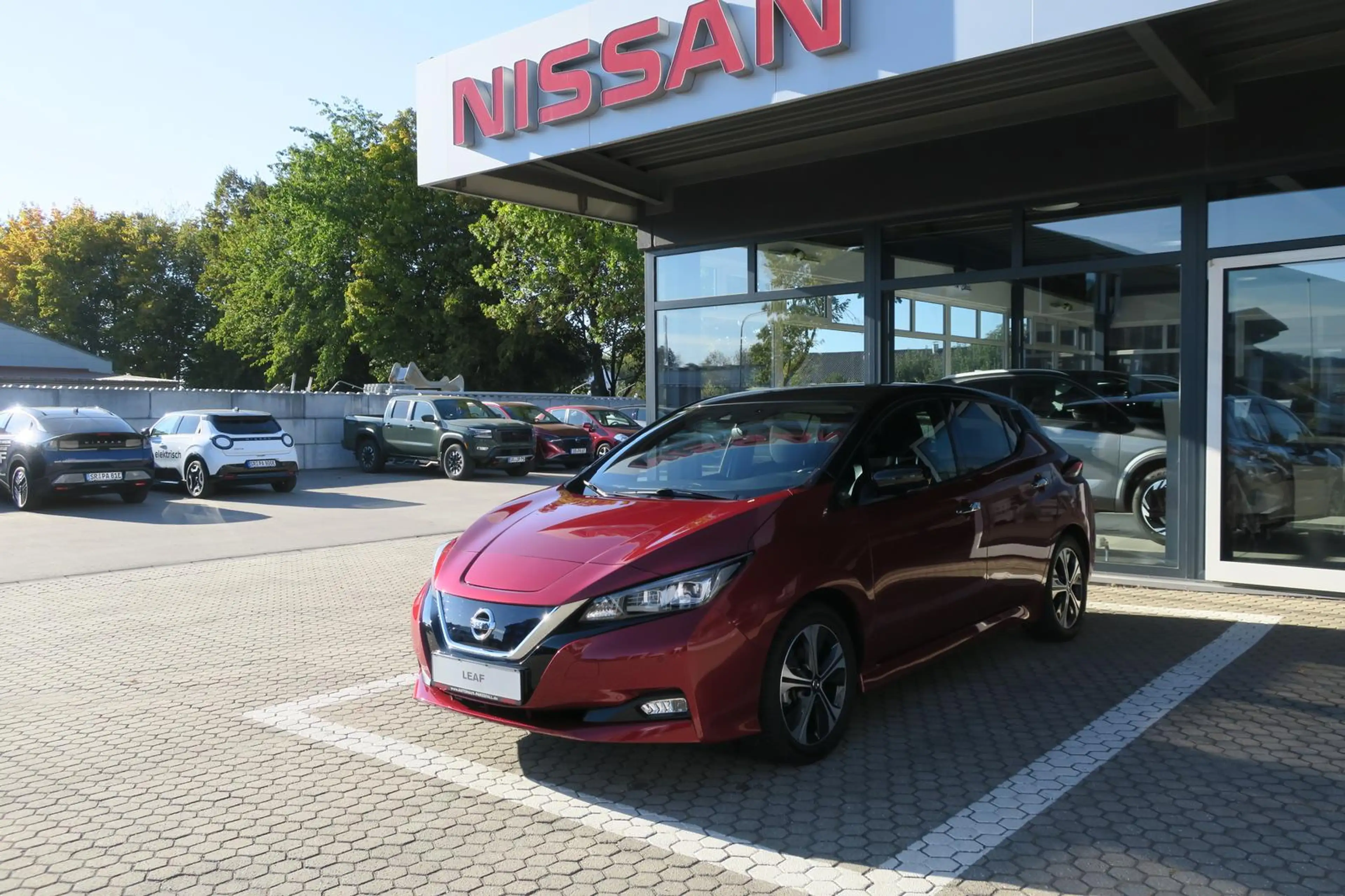Nissan Leaf 40kWh N-CONNECTA NAVI LED AVM SHZ ProPilot — photo 2