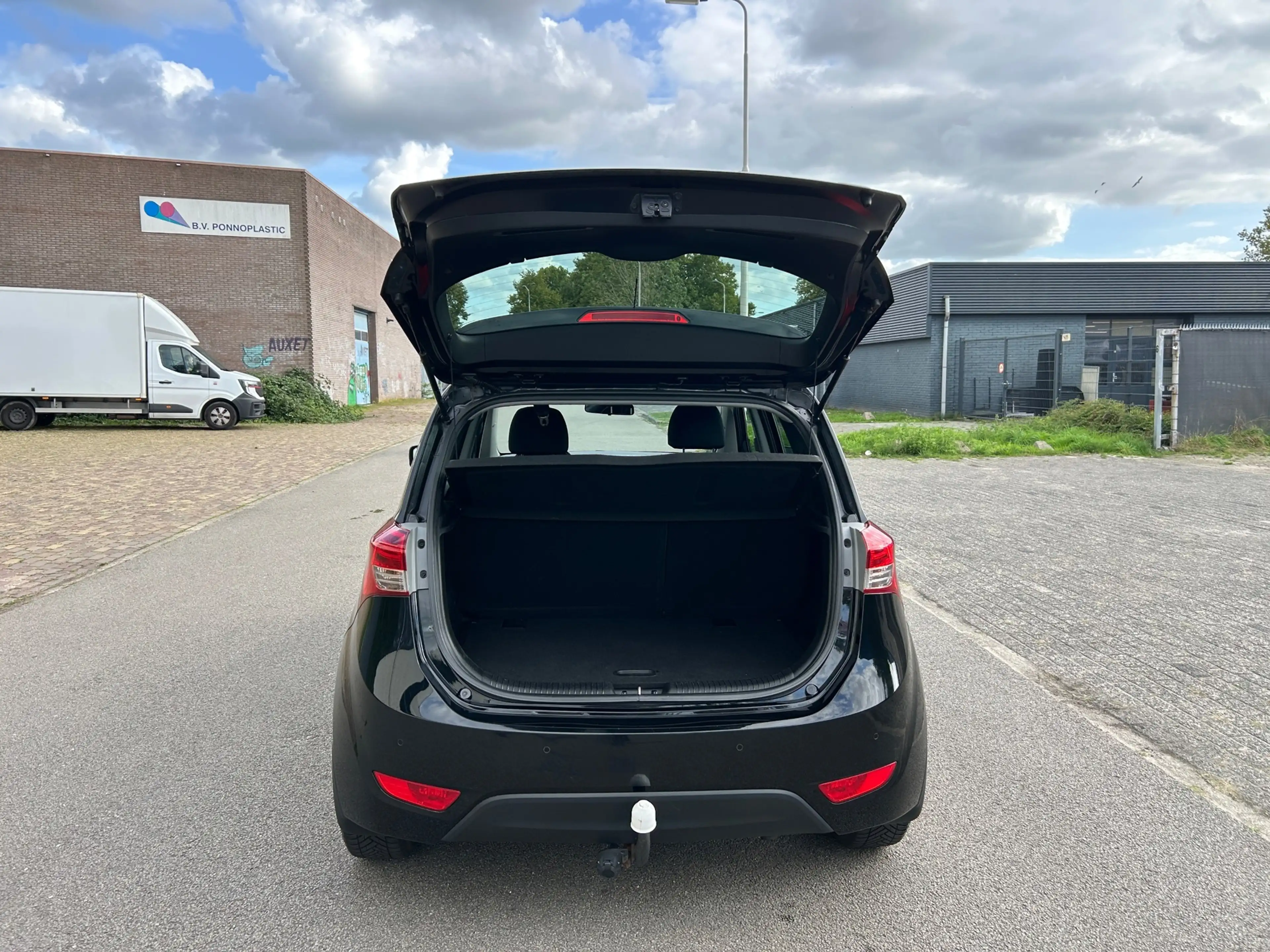 Hyundai iX20 1.4i i-Magine — photo 14