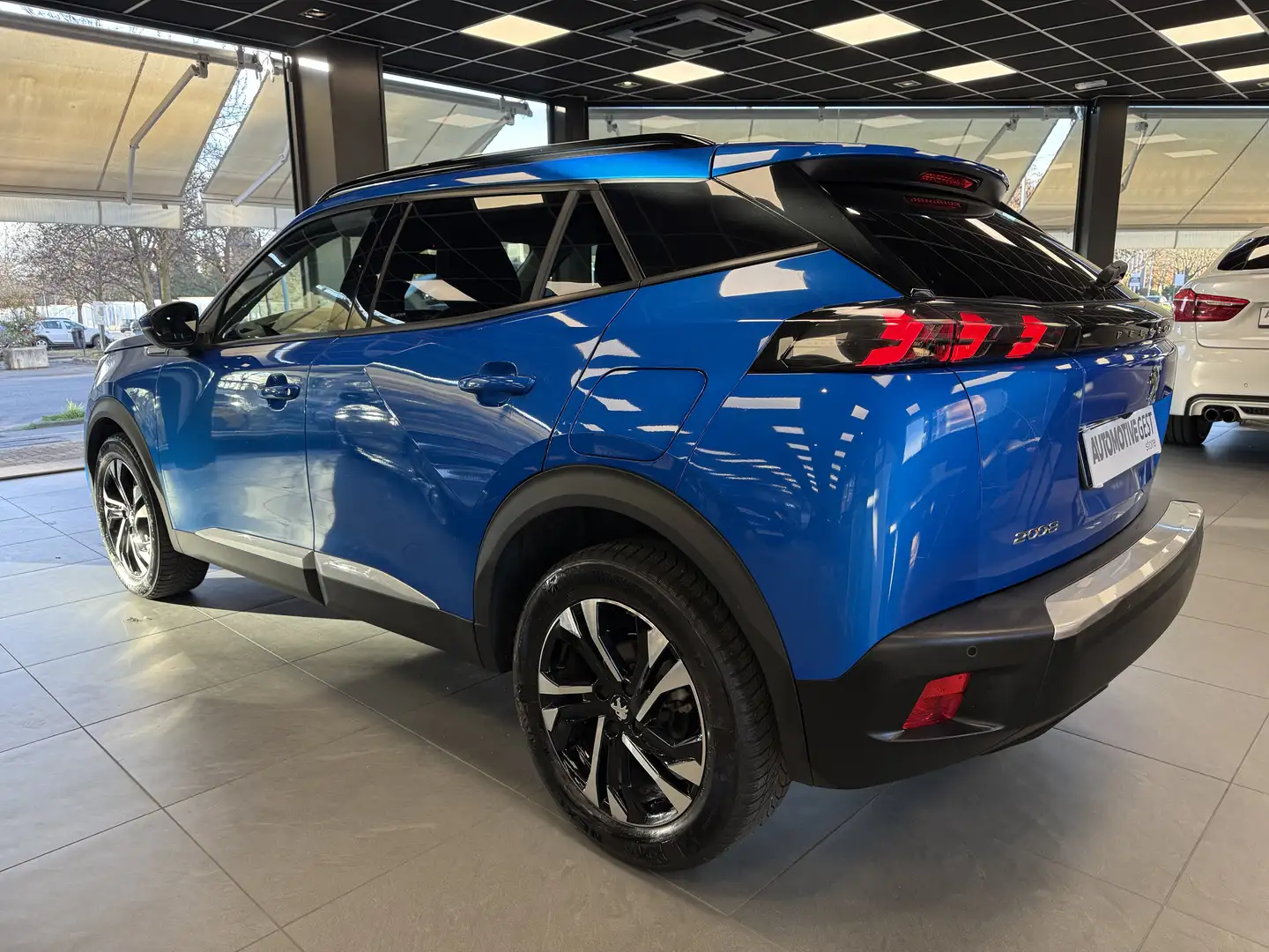 Peugeot 2008 2008 1.2 puretech Allure Pack s&s 100cv Blau - 2