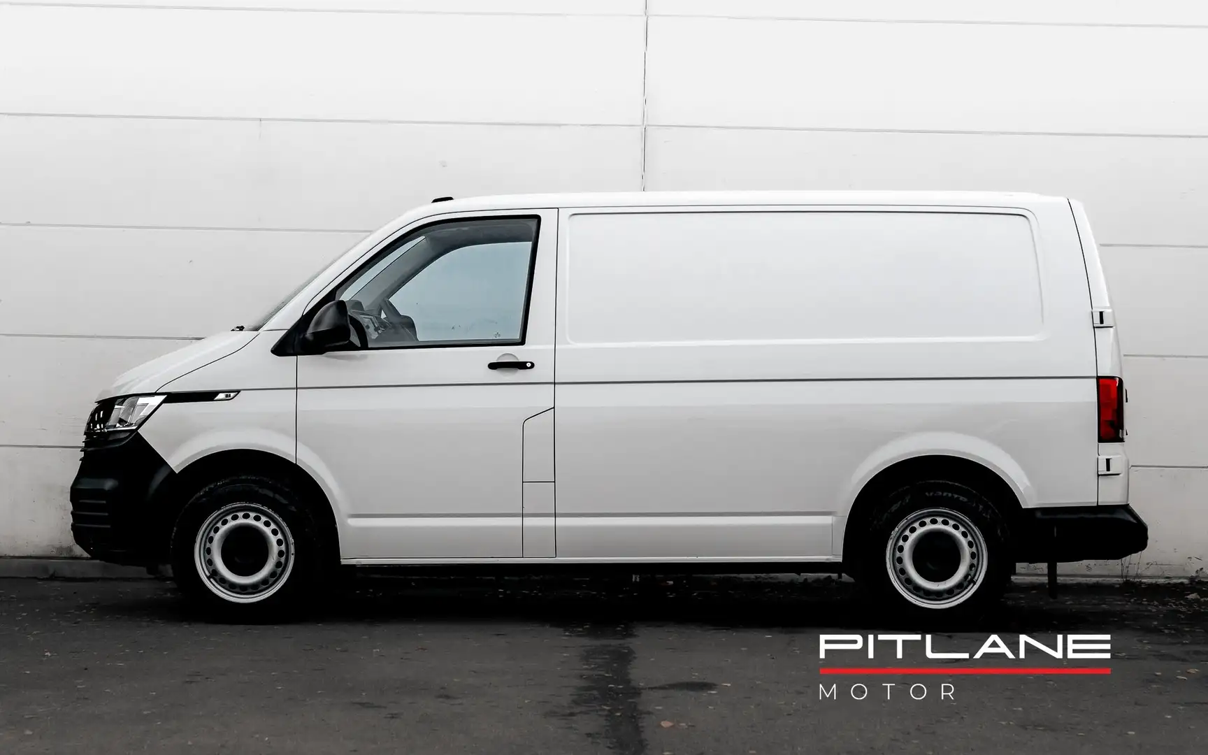 Volkswagen T6.1 Transporter 2.0 TDi UTILITAIRE 3 PL. / CARPLAY / CRUISE / AC ! Blanc - 2