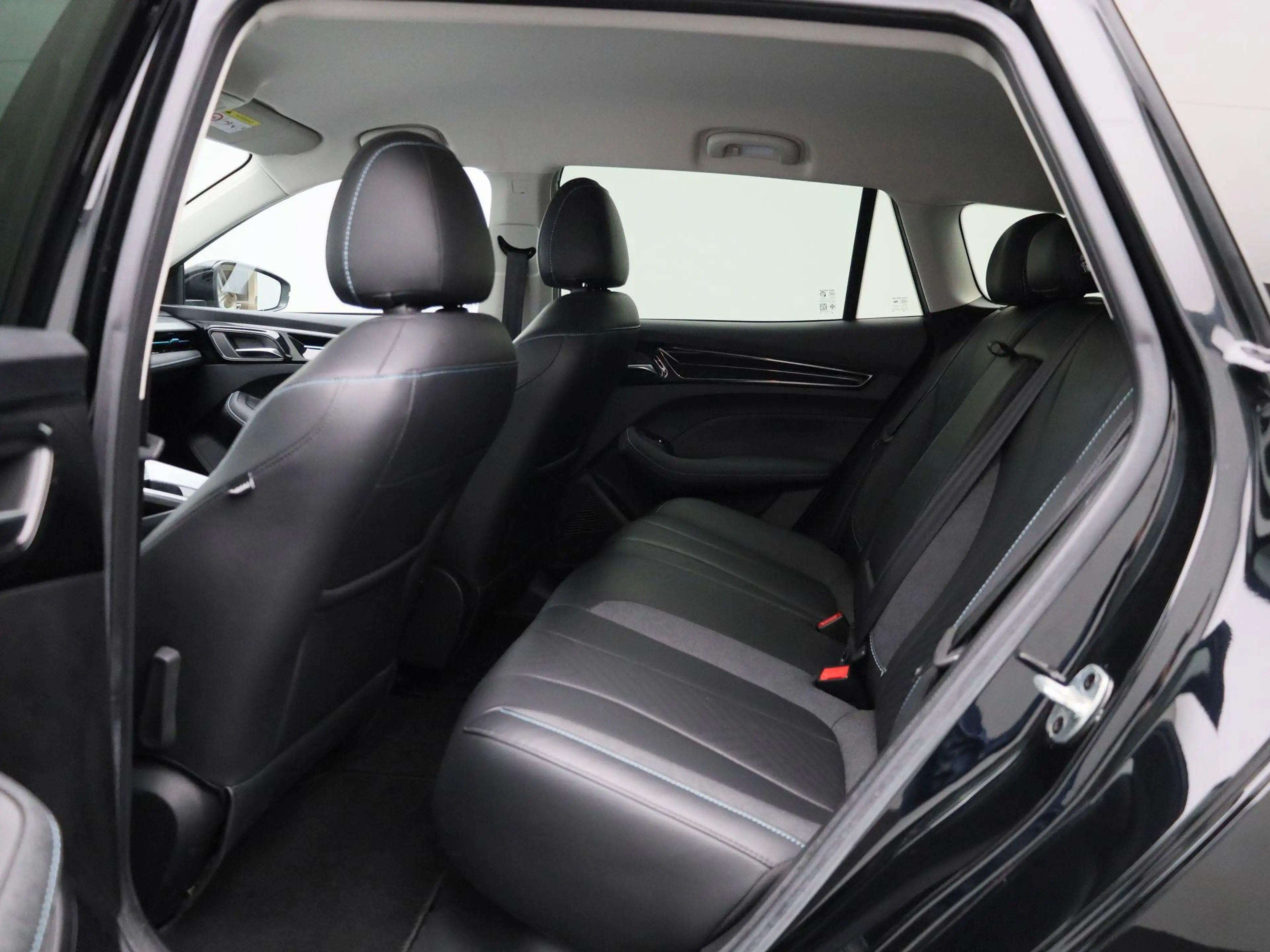 MG MG5 Long Range Luxury 61 kWh — photo 10