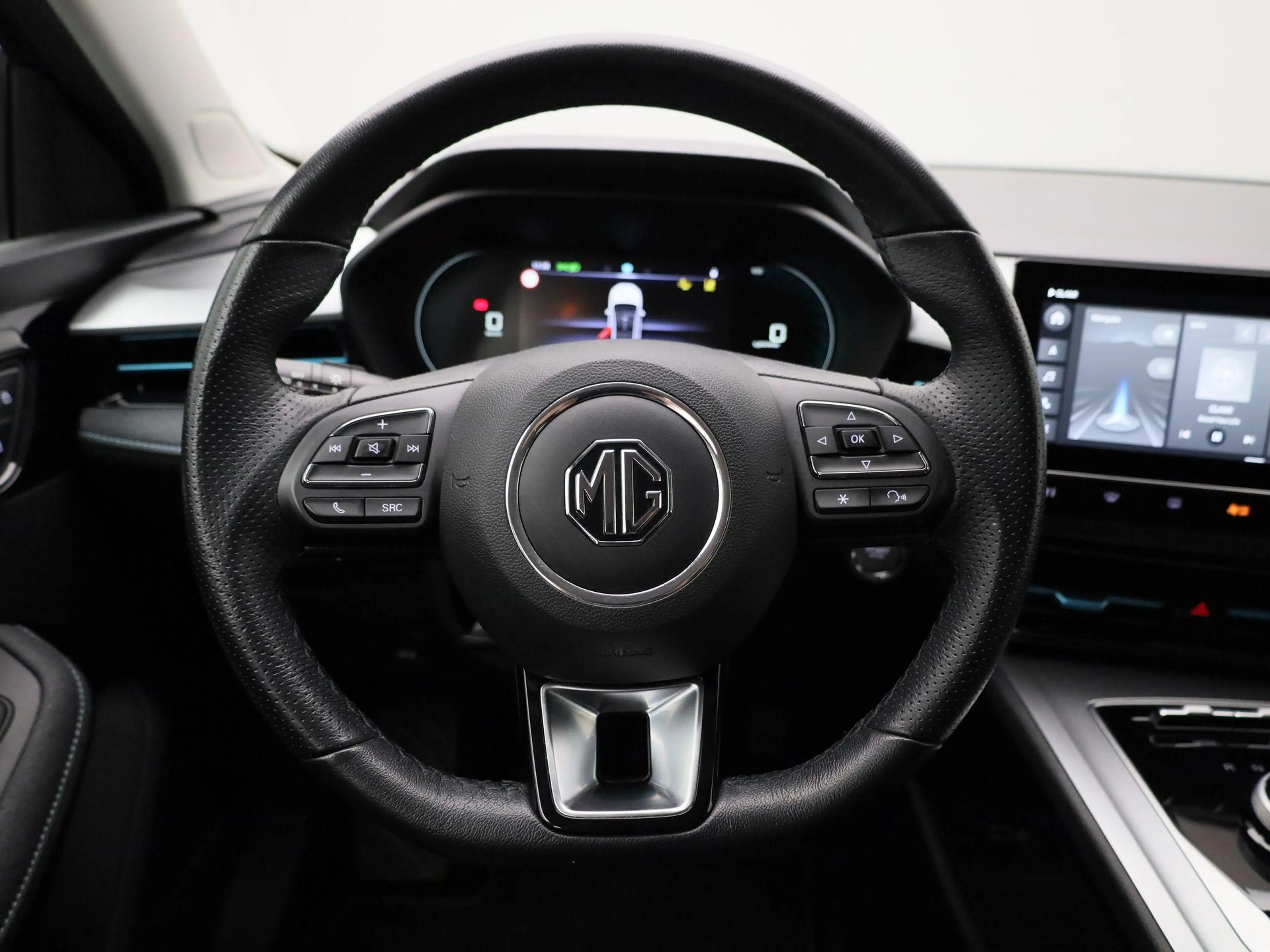 MG MG5 Long Range Luxury 61 kWh — photo 7