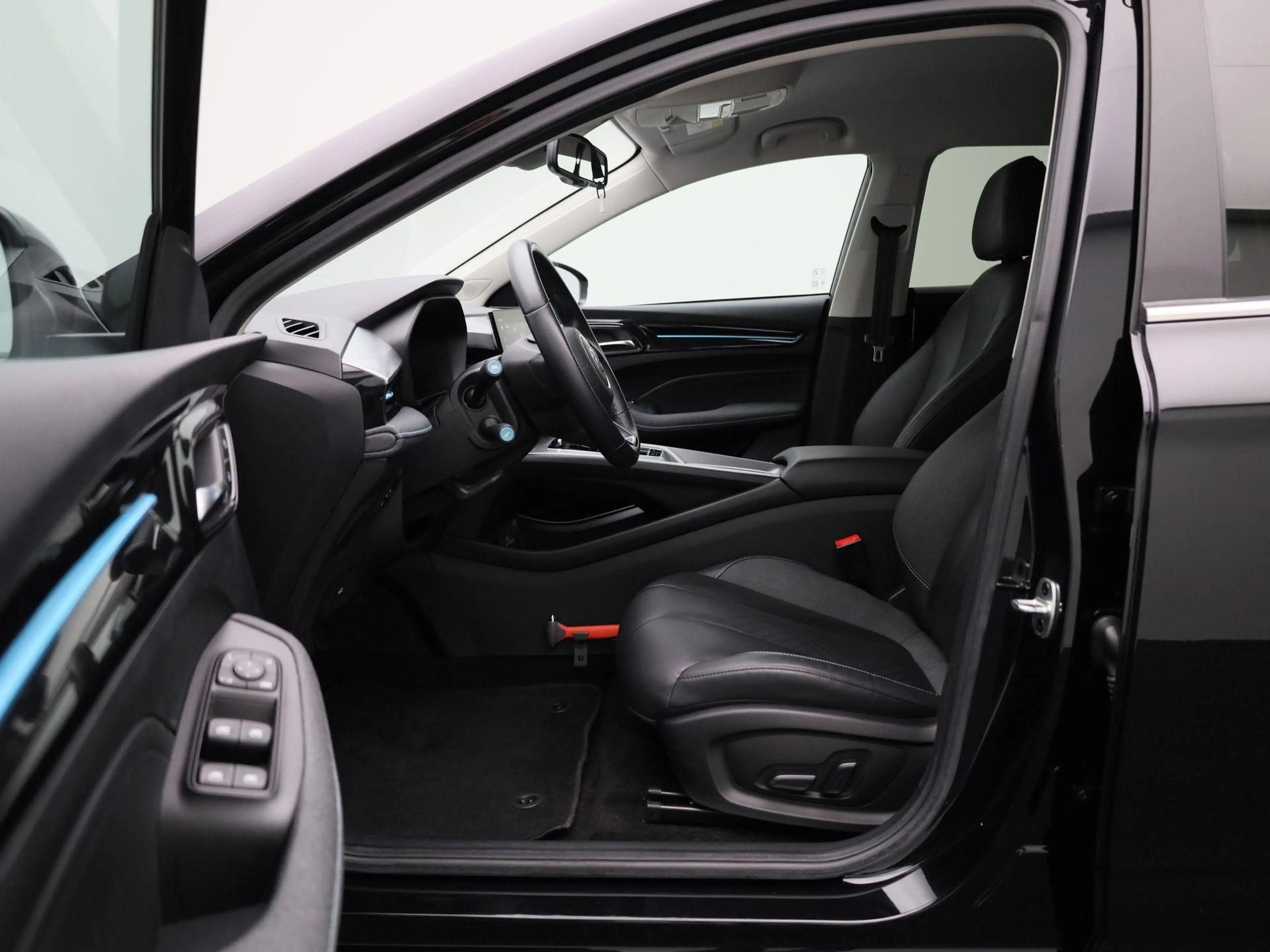 MG MG5 Long Range Luxury 61 kWh — photo 9