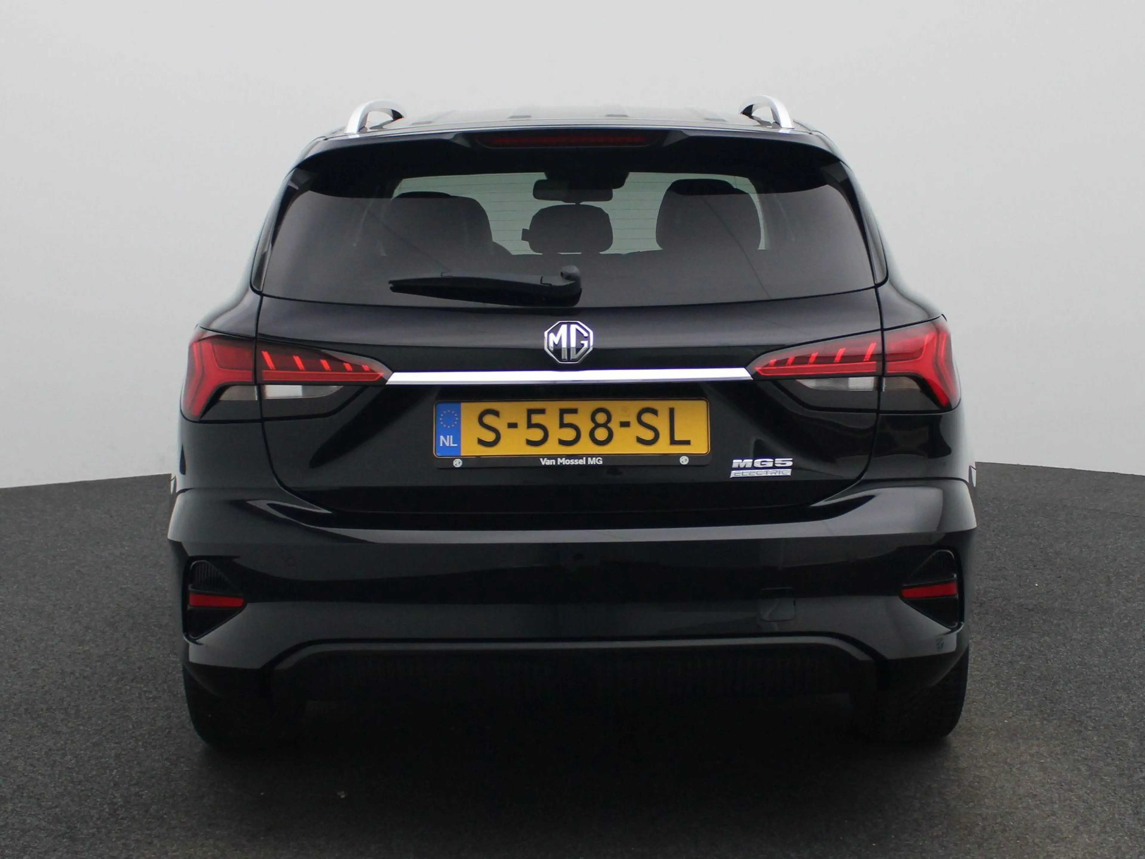 MG MG5 Long Range Luxury 61 kWh — photo 5