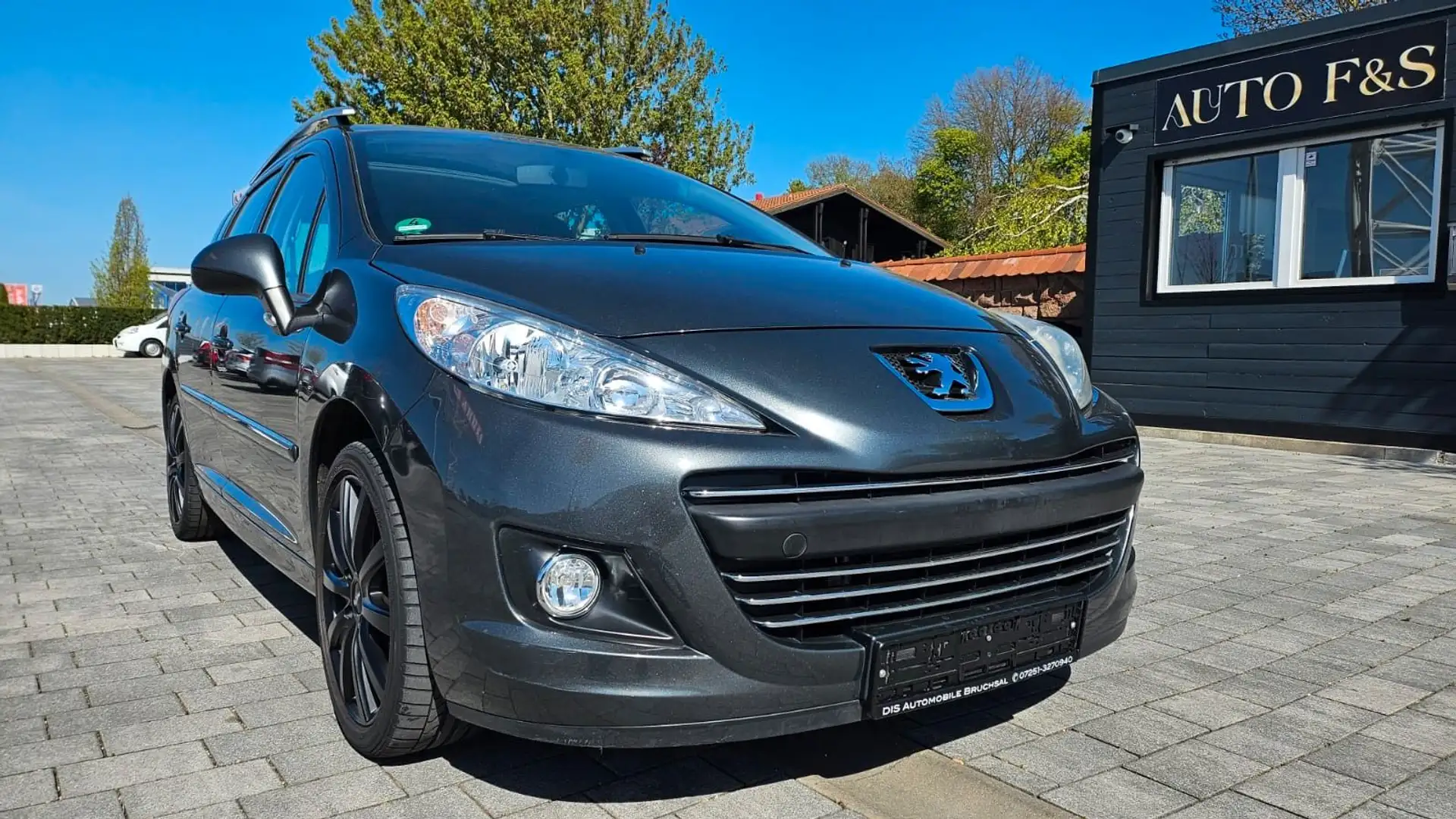 Peugeot 207 SW Premium*1.6 Benzin *Ahk. Grau - 1