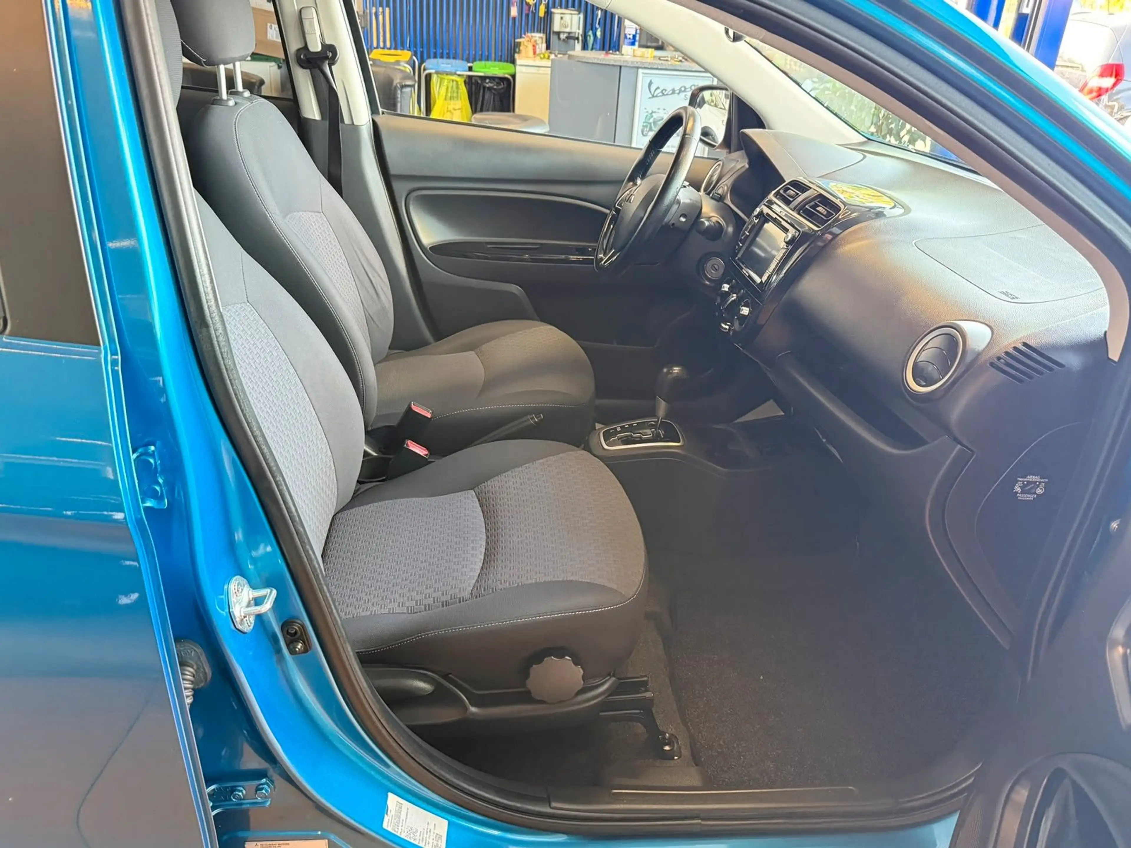 Mitsubishi Space Star Intro Edition+ Automatik / 1. Hand — photo 13