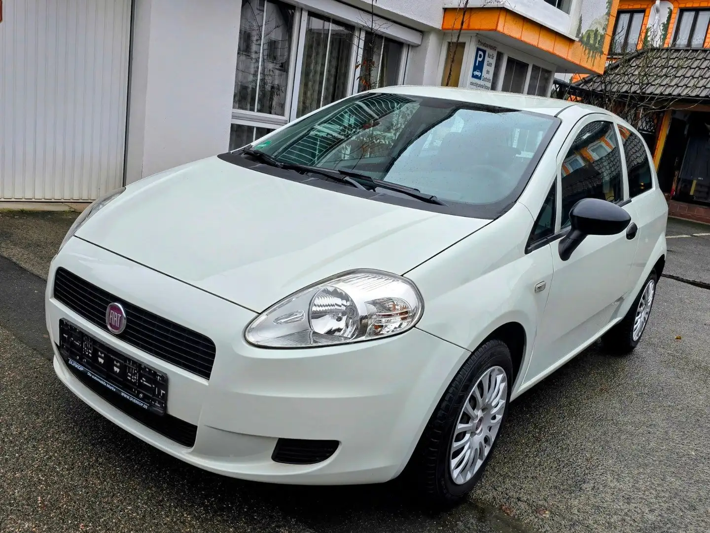Fiat Grande Punto 1.2 8V Basis*GEPFLEGT+TÜV NEU - 1