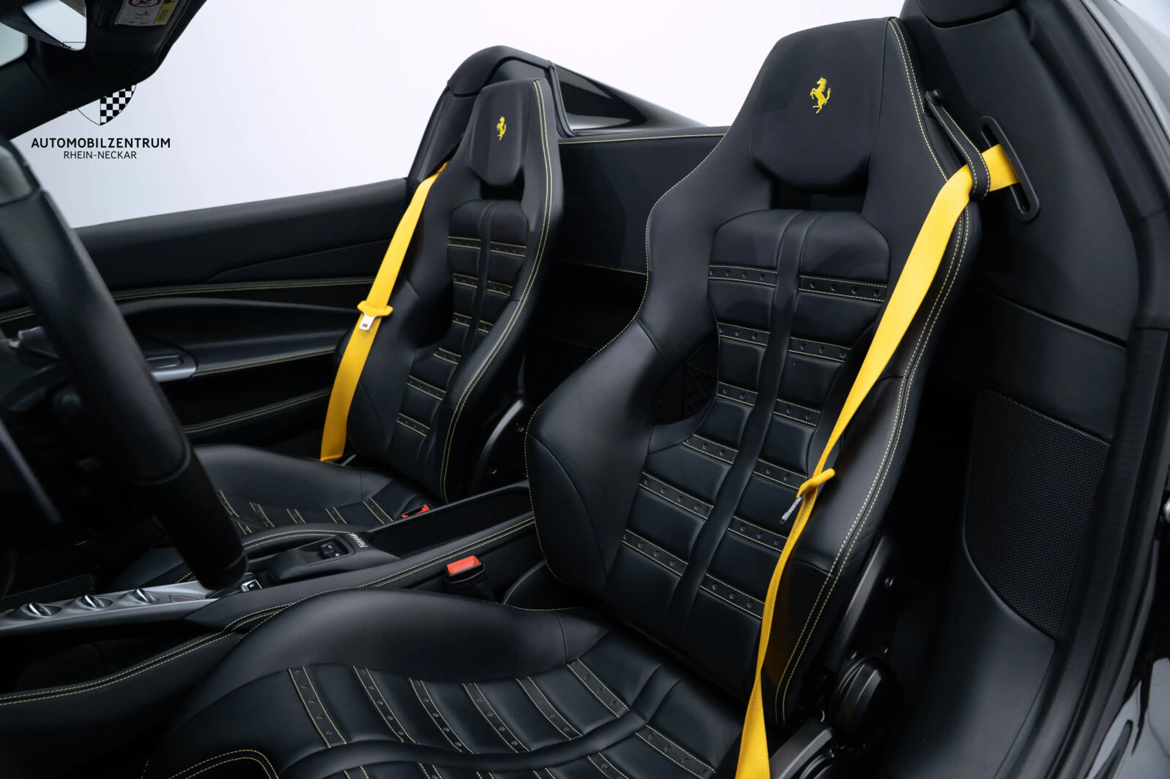 Ferrari F8 Spider F8 Spider Novitec/Passenger/Daytona/Lift/FullPPF — photo 11