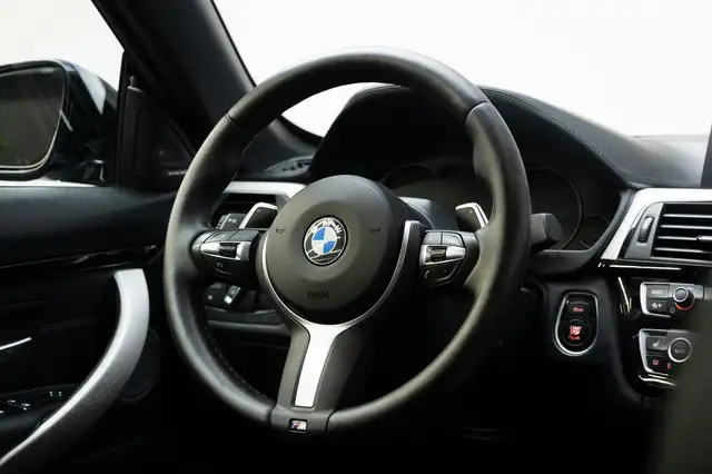 BMW 4 Series view 9