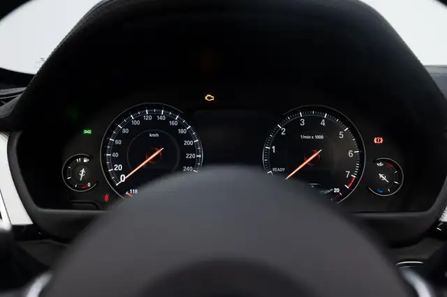 BMW 4 Series view 8
