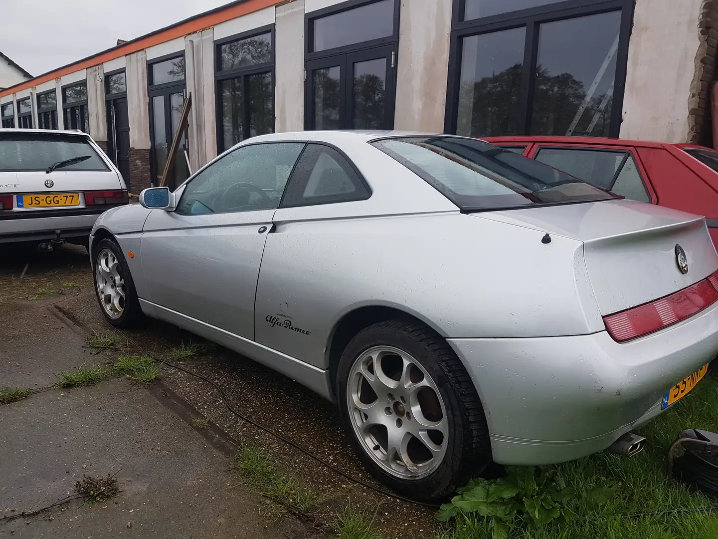 Alfa Romeo GTV 2.0 16v twinspark... read discription Stříbrná - 1