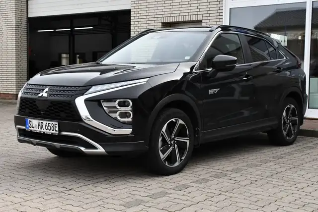 Mitsubishi Eclipse Cross Plug In Hybrid PLUS Intro