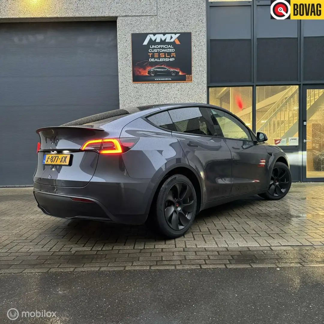 Tesla Model Y RWD GRIJS MiC MMX PACK AMD RYZEN LFP TREKHAAK Gris - 1