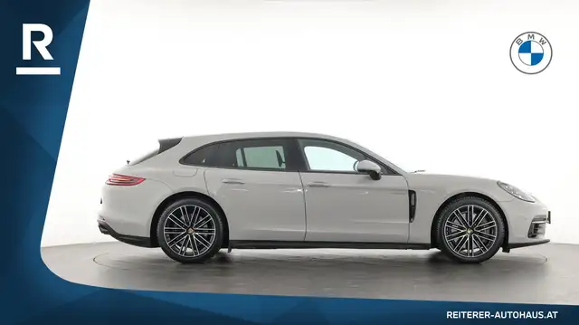 Porsche Panamera view 7