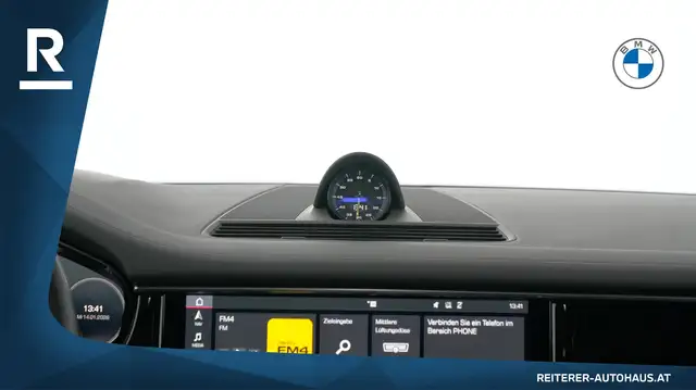 Porsche Panamera view 14