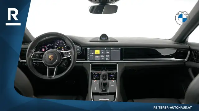 Porsche Panamera view 13