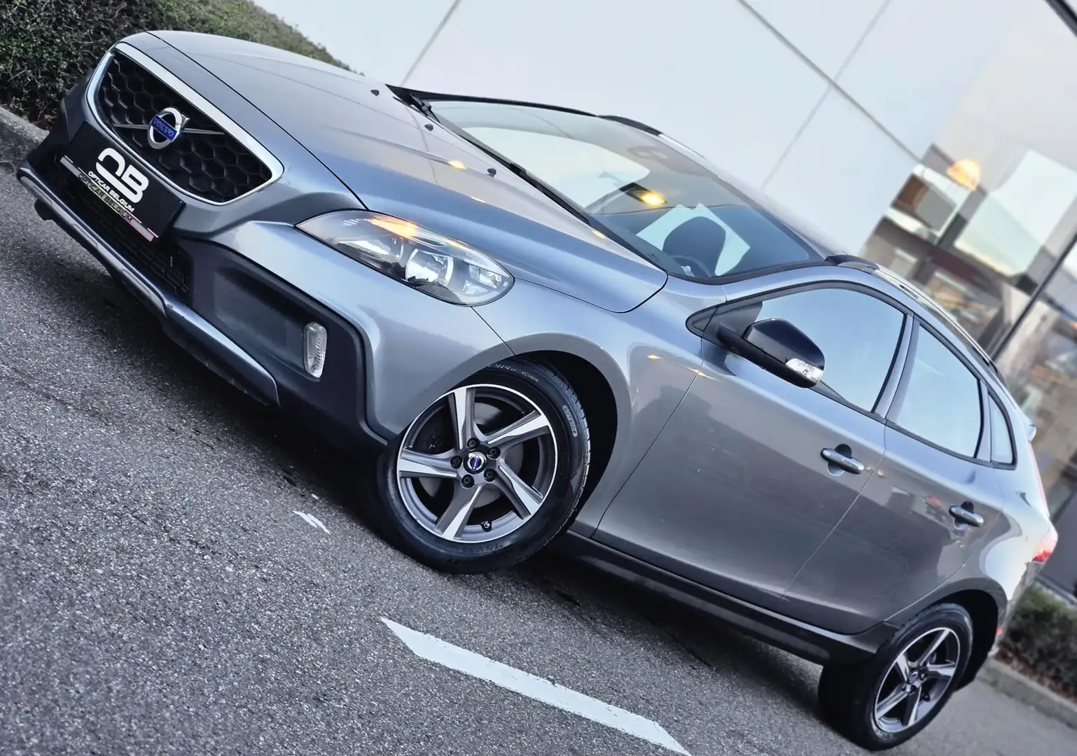 Volvo V40 Cross Country ** 1.6 T4 - Sport - 1 owner - Carpass - Garantie * Grau - 1