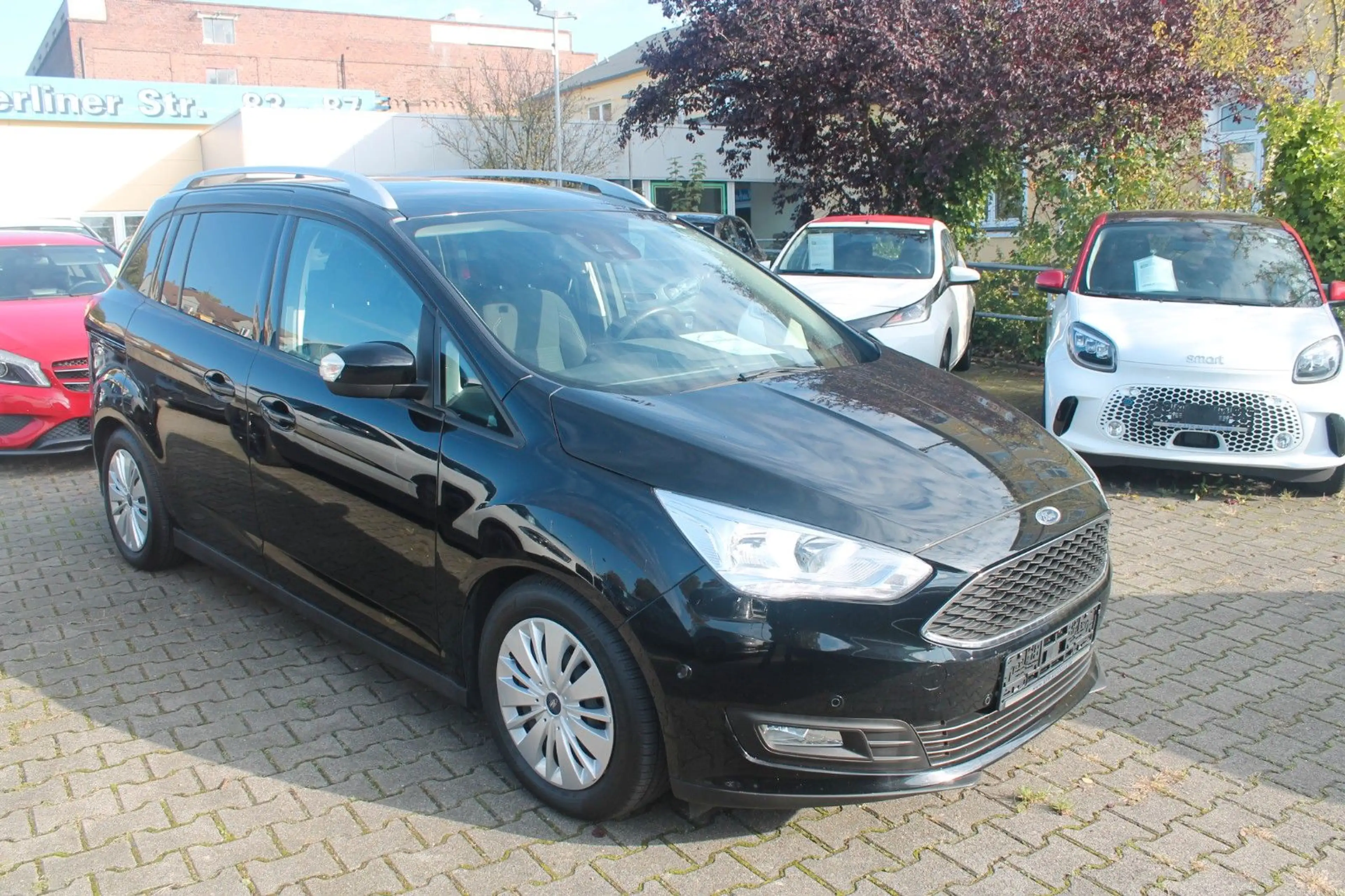 Ford Grand C-Max 1,5 EcoBoost Cool & Connect*7-Sitzer — photo 2