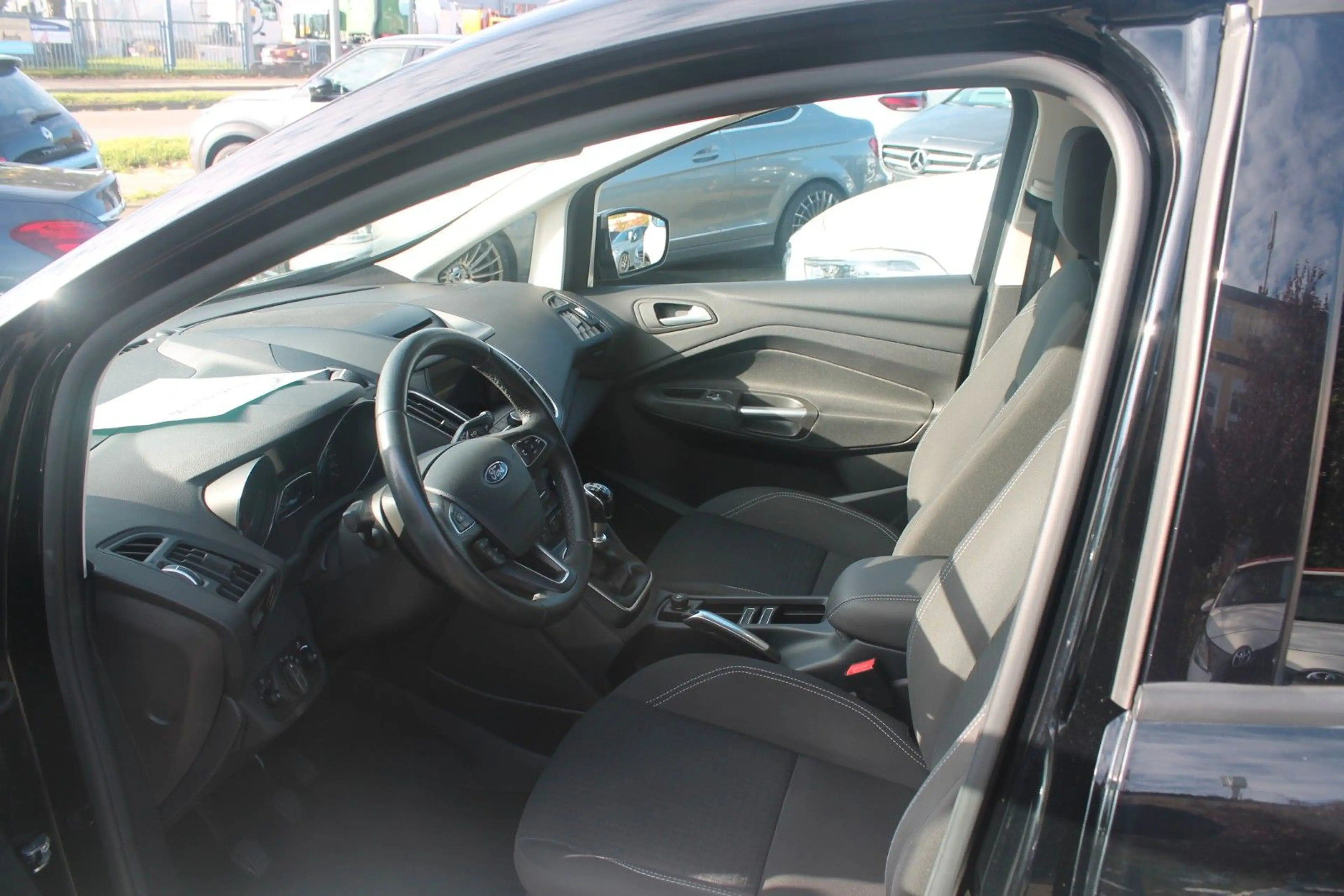 Ford Grand C-Max 1,5 EcoBoost Cool & Connect*7-Sitzer — photo 12