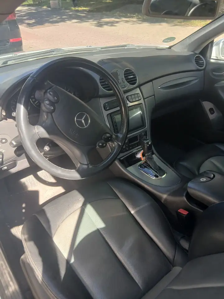 Mercedes-Benz CLK 320 Coupe Sport, foto 4