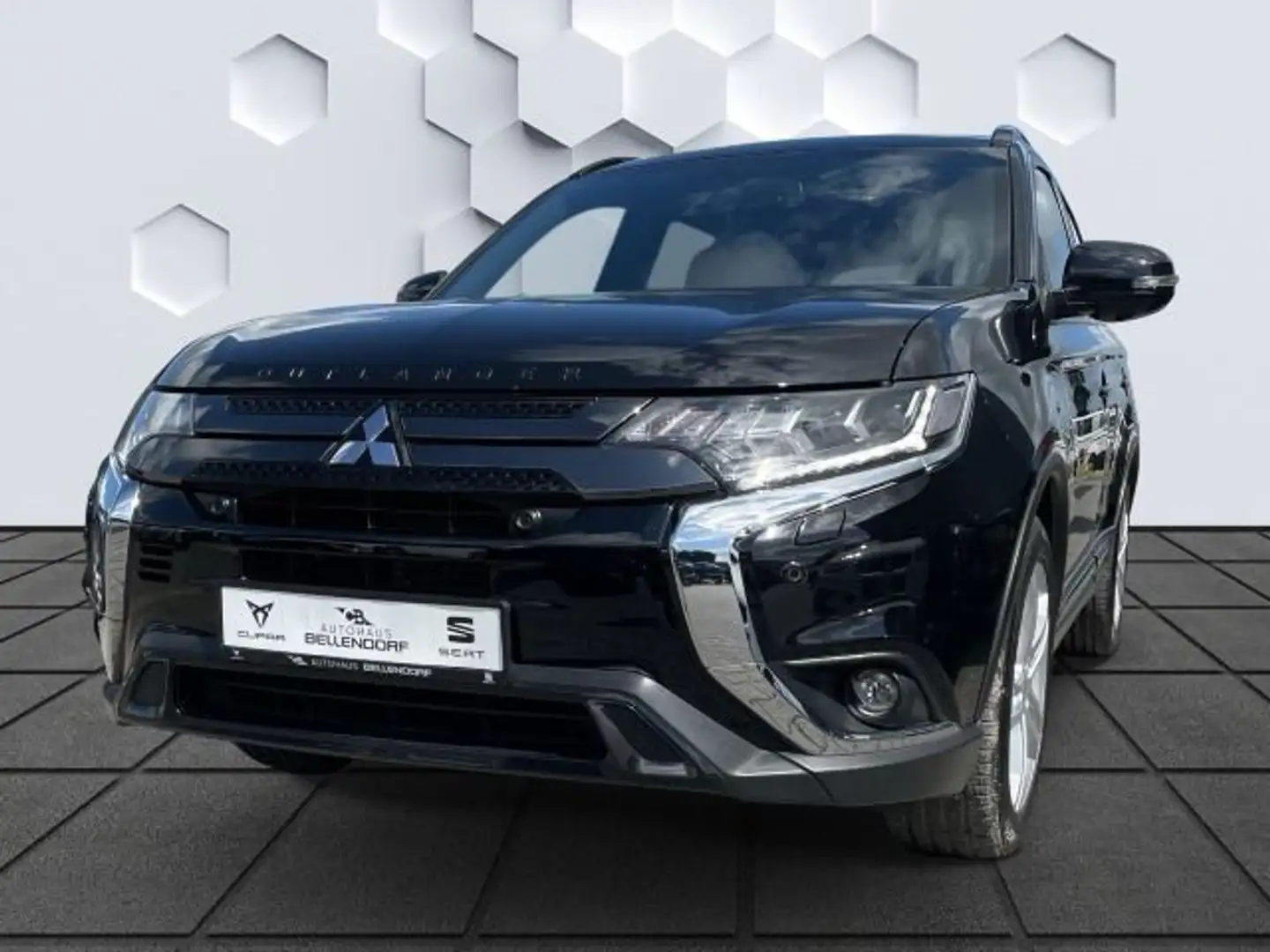 Mitsubishi Outlander 2.0 Automatik Spirit+ 4WD Kamera SHZG Noir - 1