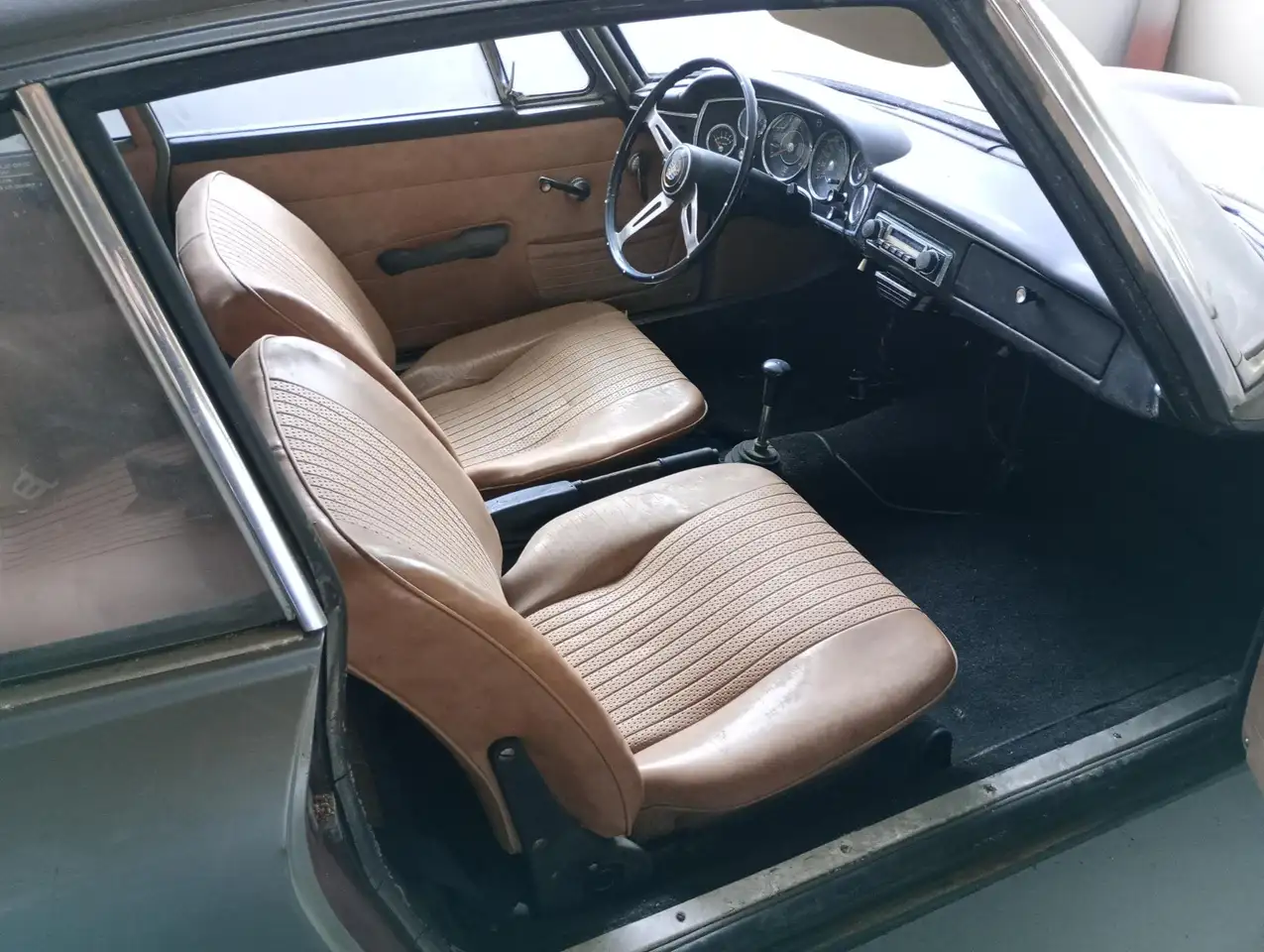 Glas 13 00 GT, foto 5