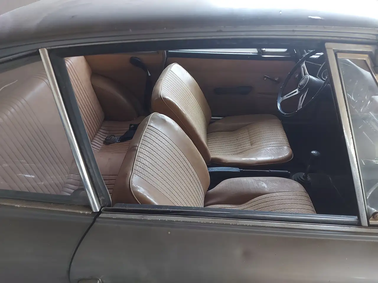 Glas 13 00 GT, foto 4