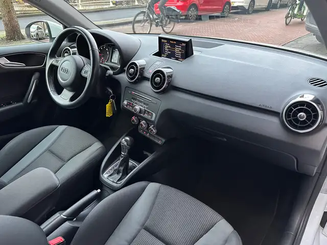 Audi A1 view 10