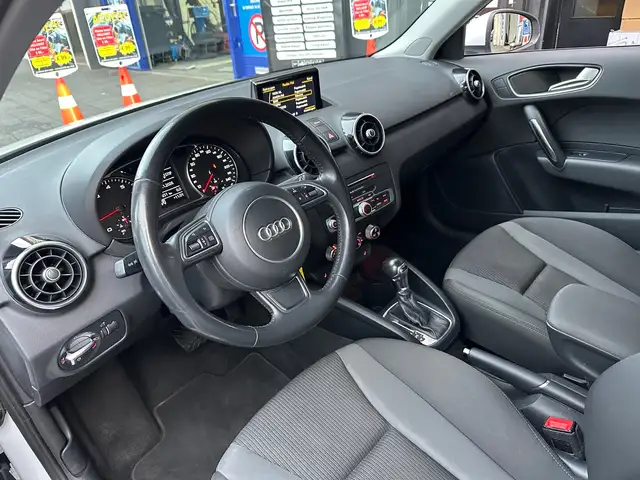 Audi A1 view 9