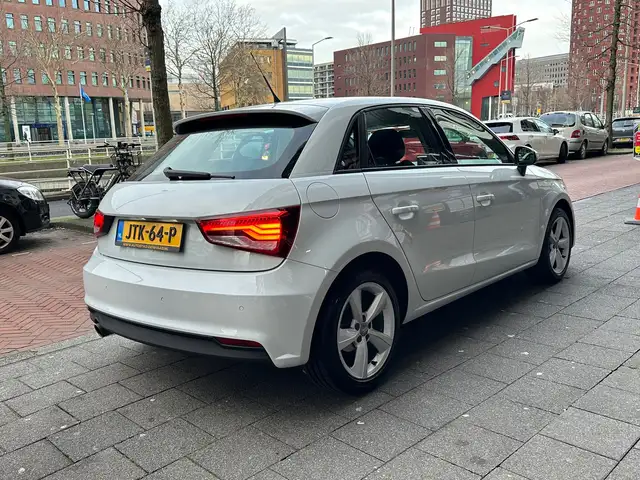 Audi A1 view 3