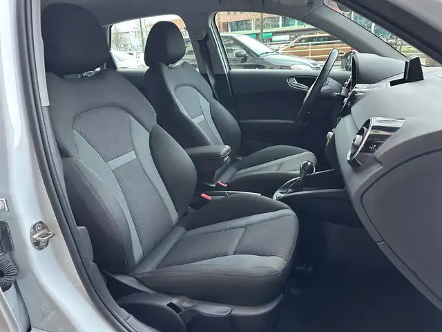 Audi A1 view 11
