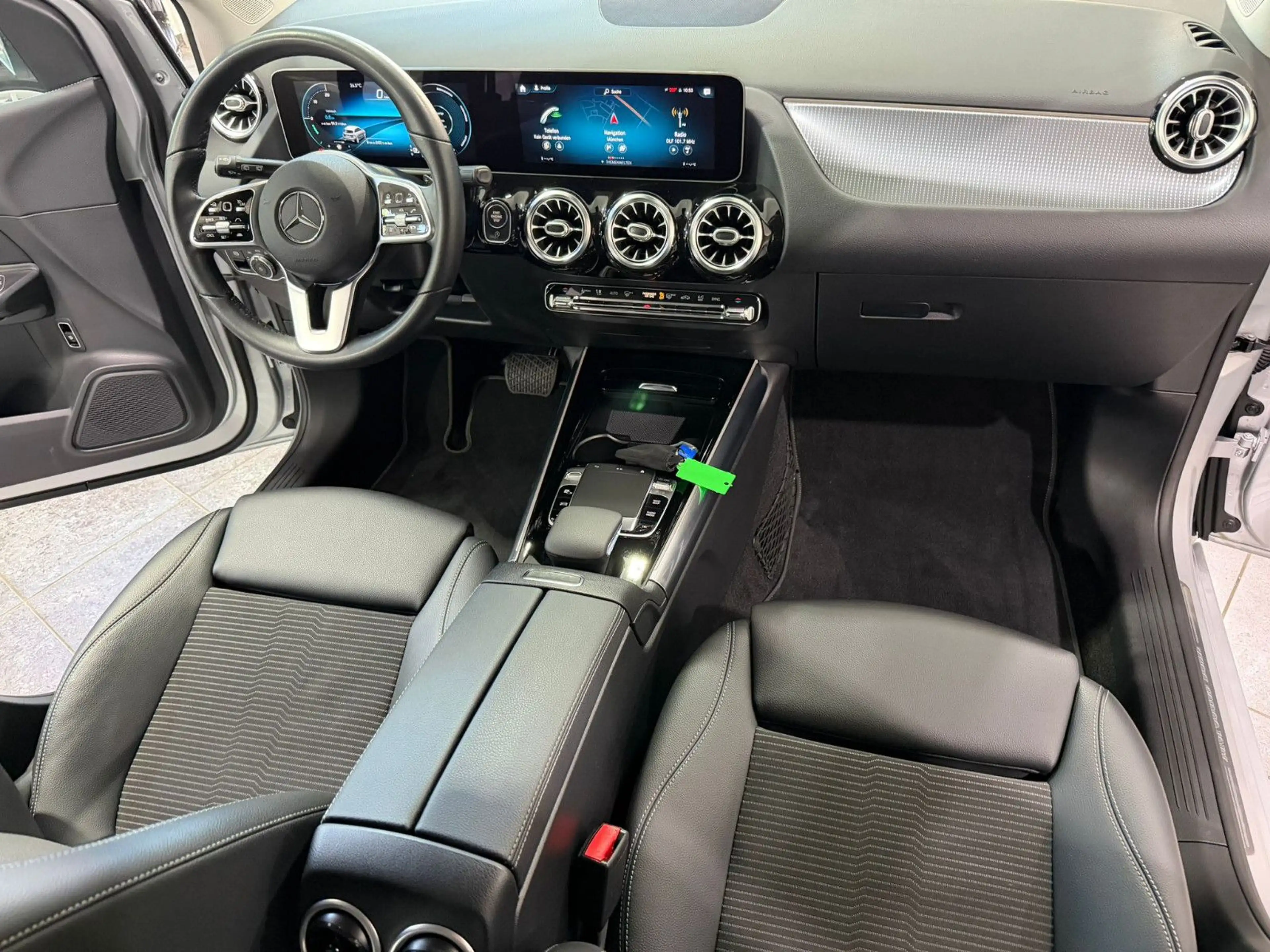Mercedes-Benz B 220 4-Matic*Keyless*M-BUX*Night*Progressiv*AHK — photo 10
