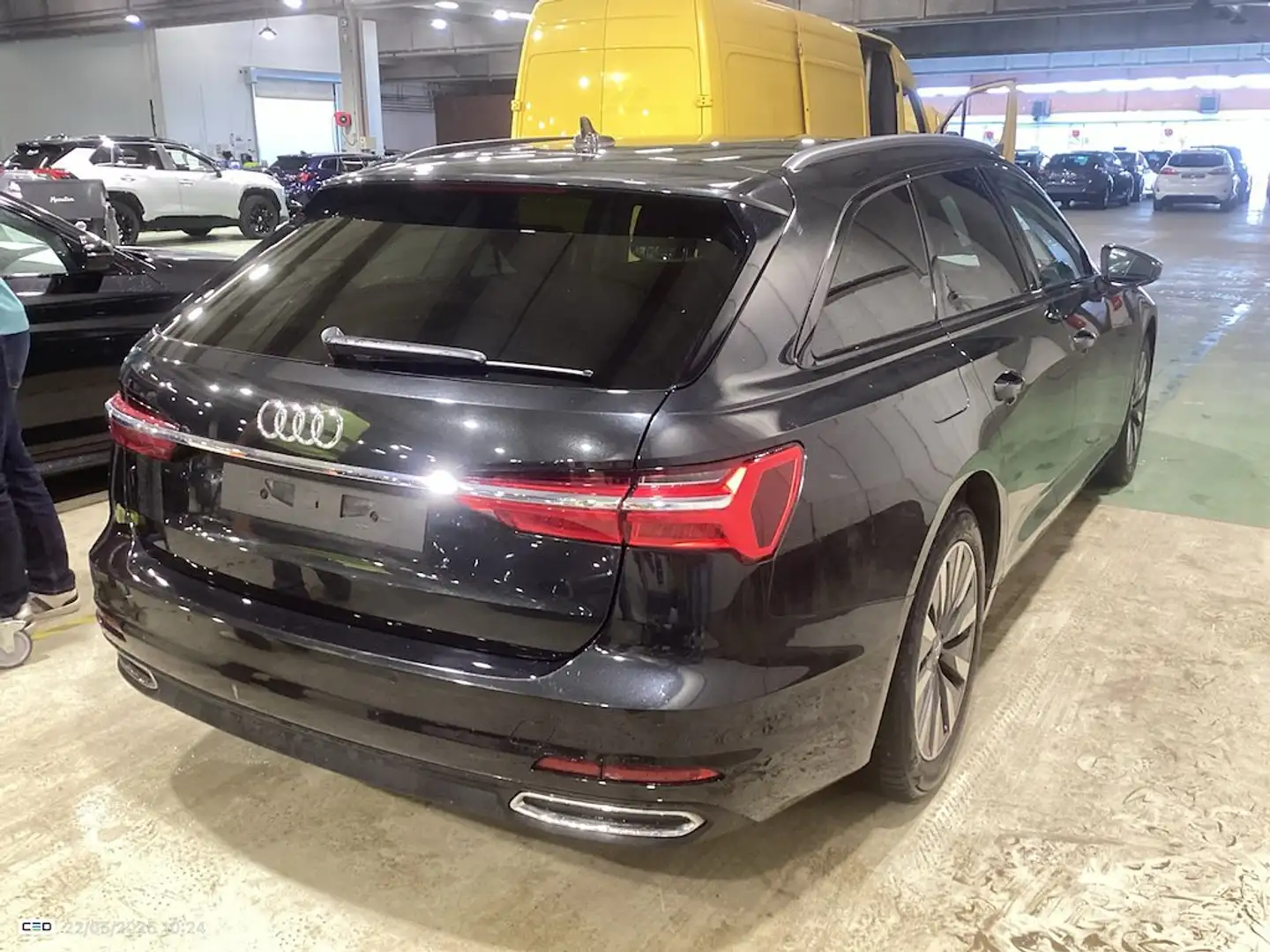 Audi A6 Avant 35 TDi Design S tronic VIRTUAL COCKPIT Schwarz - 2