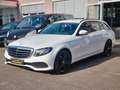 Mercedes-Benz E 220 E T-Modell*AUTOMATIK*KLIMA*AHK*SHZ*NAVI* Blanc - thumbnail 1