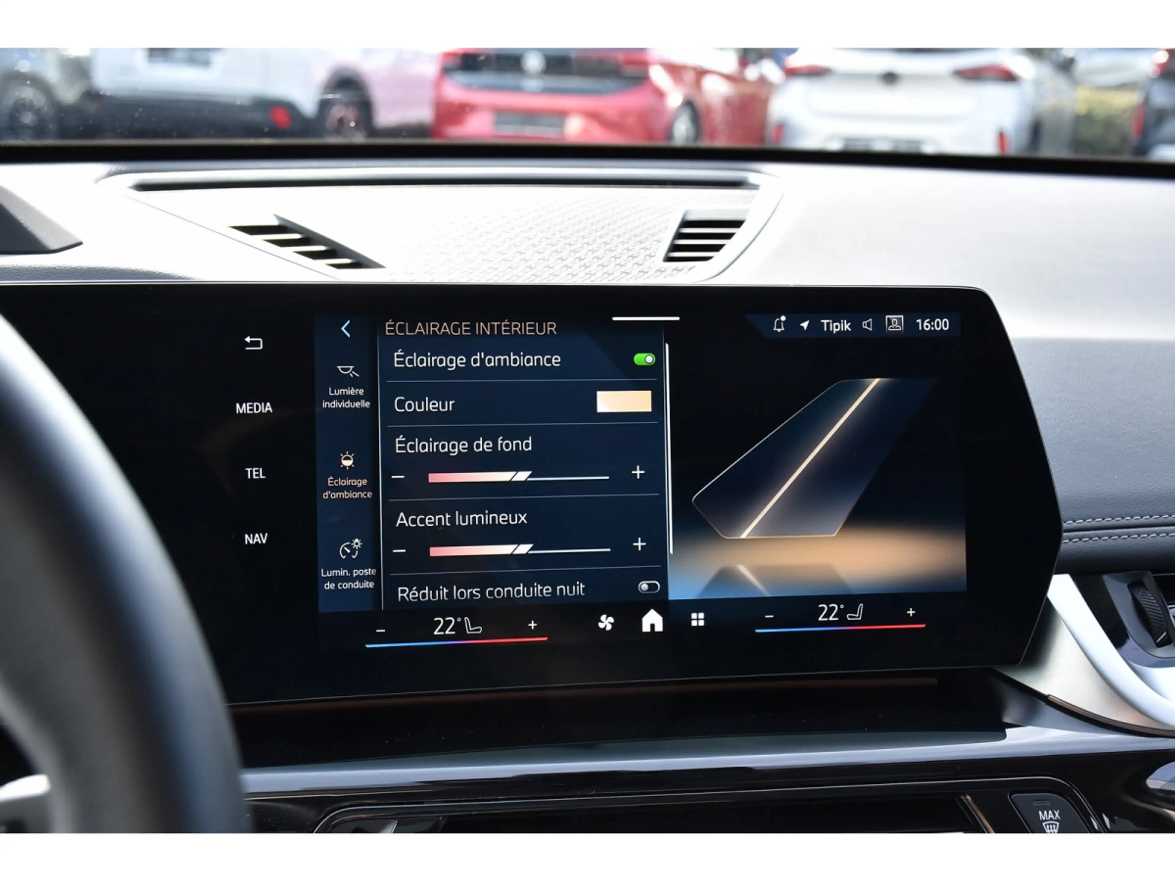 BMW iX1 eDrive20 xLine PANO CUIR MEMO ACC CAM360 HUD 1° M. — photo 14