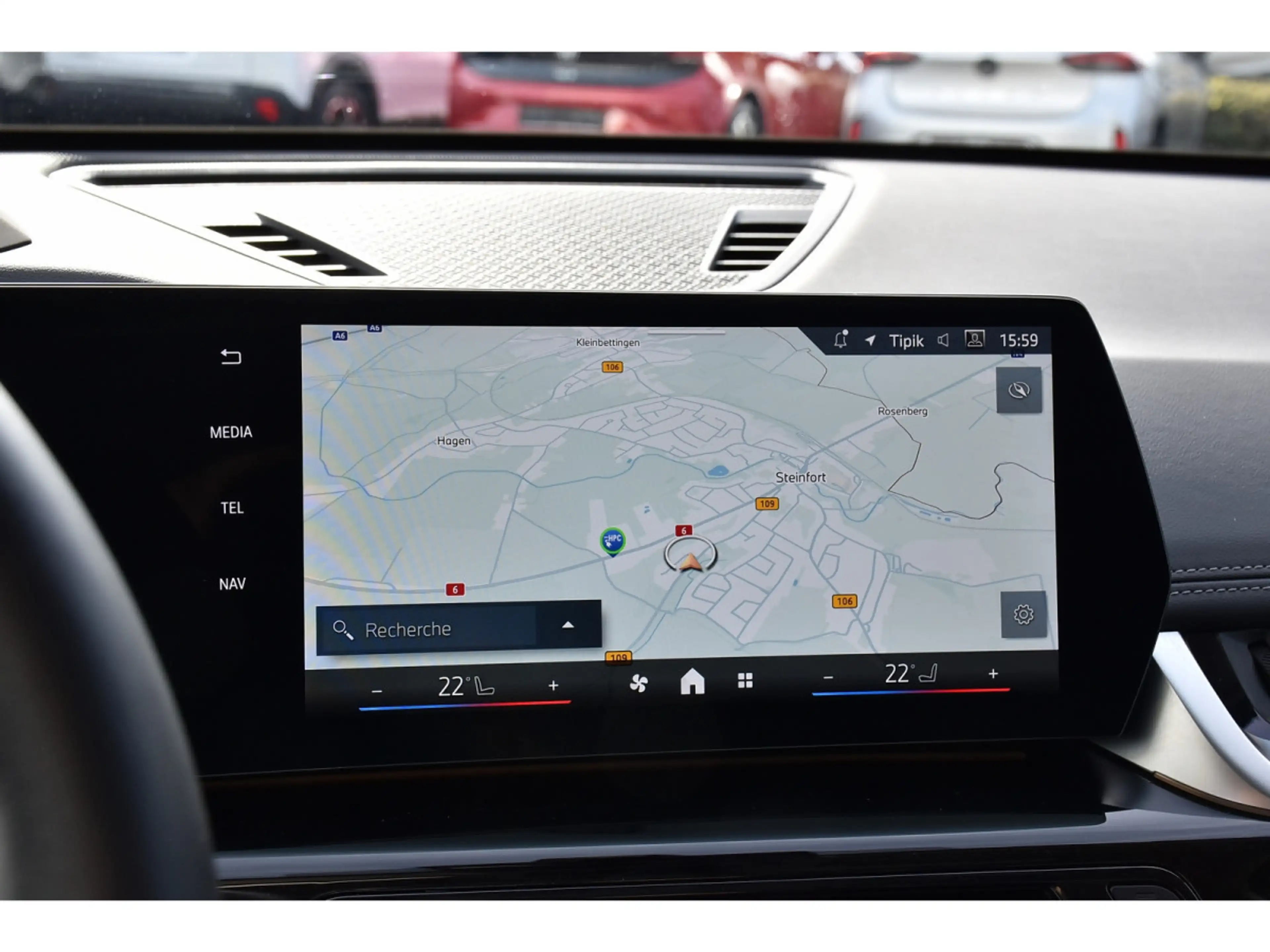 BMW iX1 eDrive20 xLine PANO CUIR MEMO ACC CAM360 HUD 1° M. — photo 11