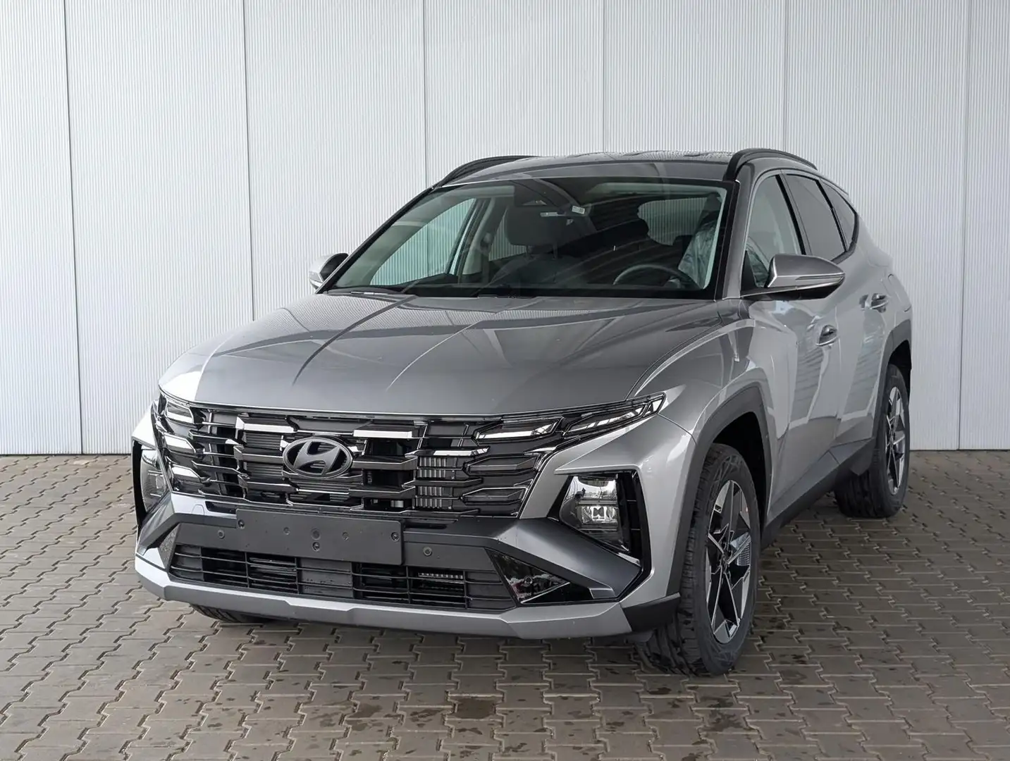 Hyundai TUCSON NX4 GO 1,6 T-GDi 2WD 6MT 160 PS / Sitz... Silber - 1
