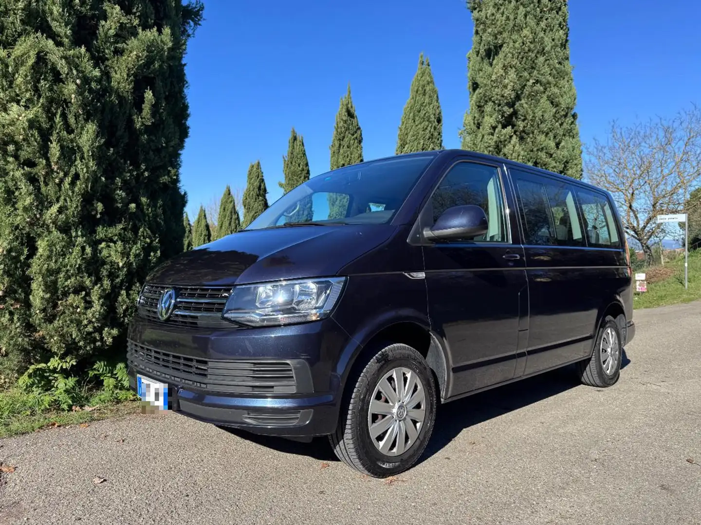 Volkswagen T6 Caravelle 2.0 TDI 150CV 9posti+tagliandi certificati. Blauw - 1
