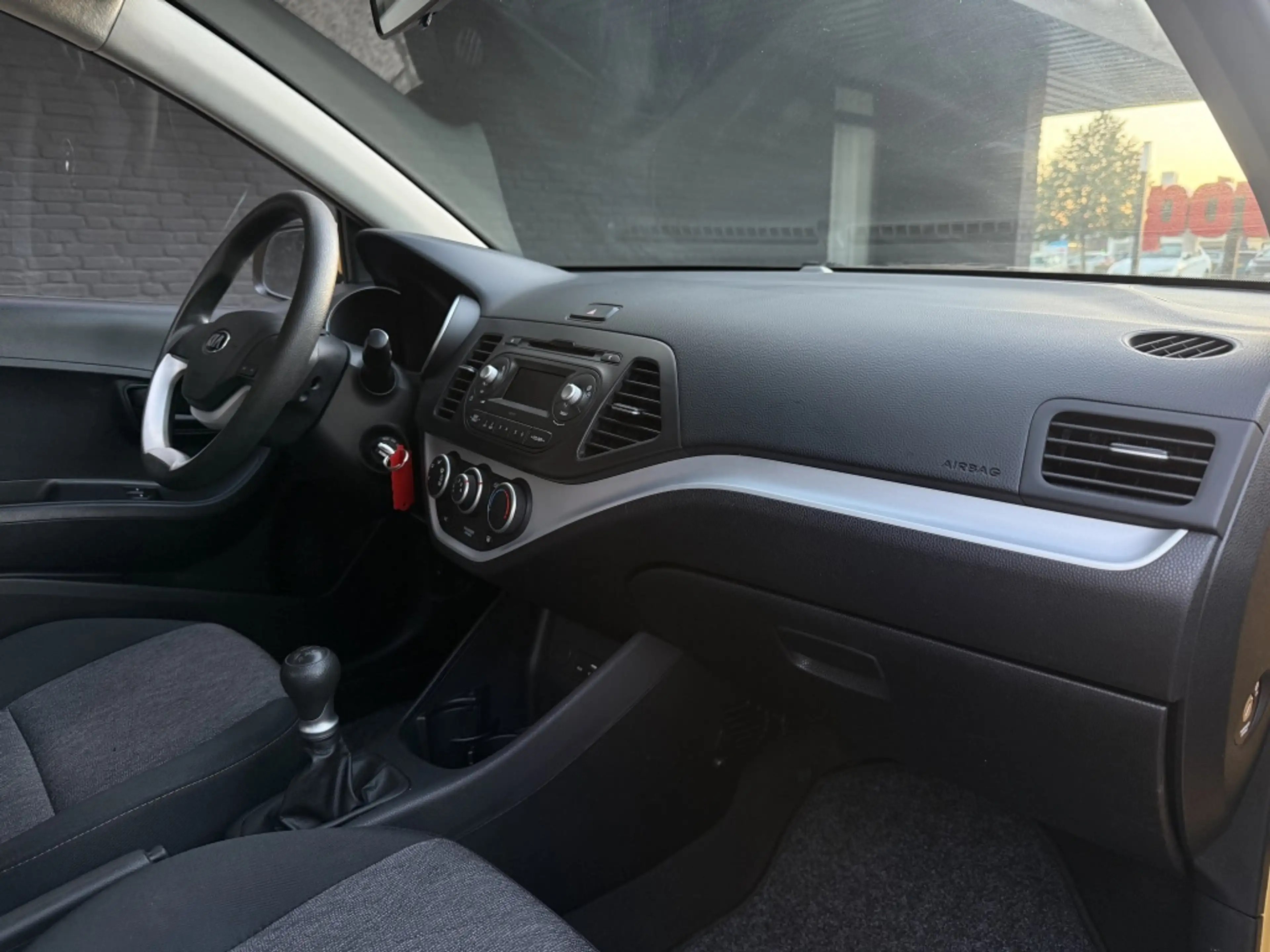 Kia Picanto 1.0 CVVT Ecoline plus — photo 7