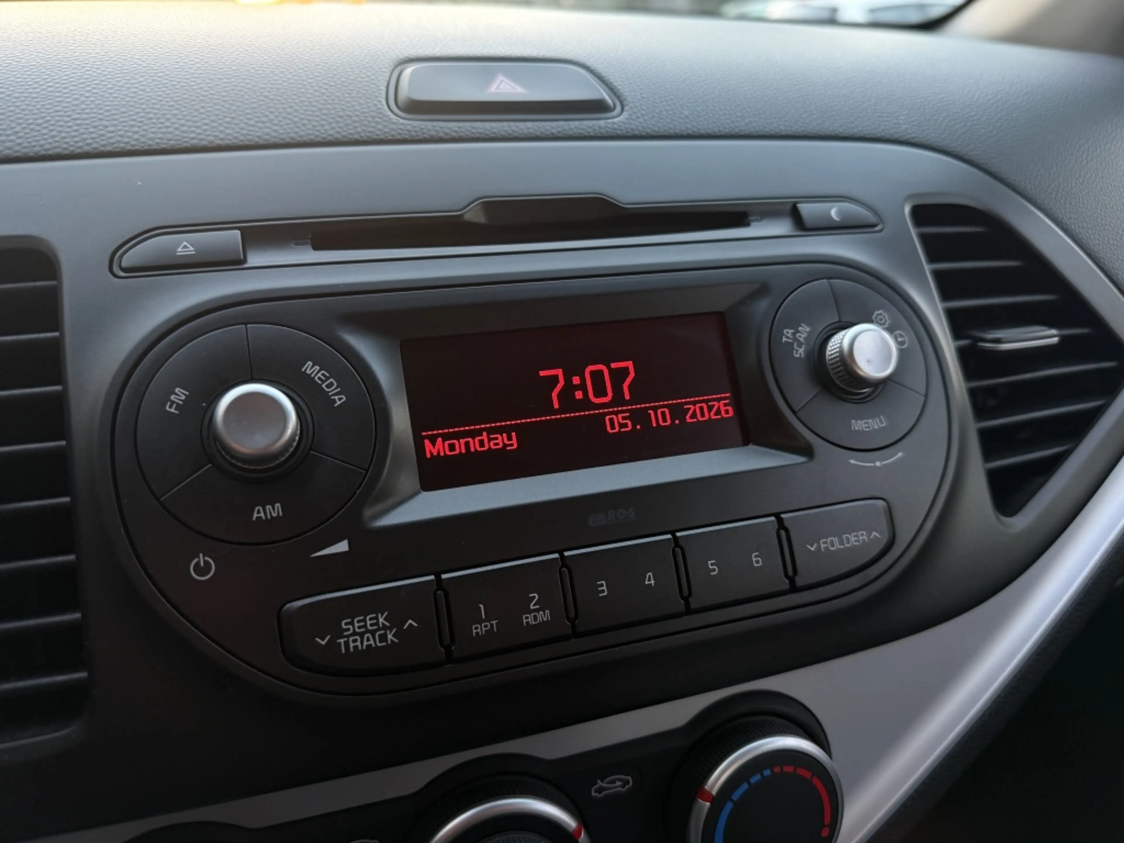 Kia Picanto 1.0 CVVT Ecoline plus — photo 13