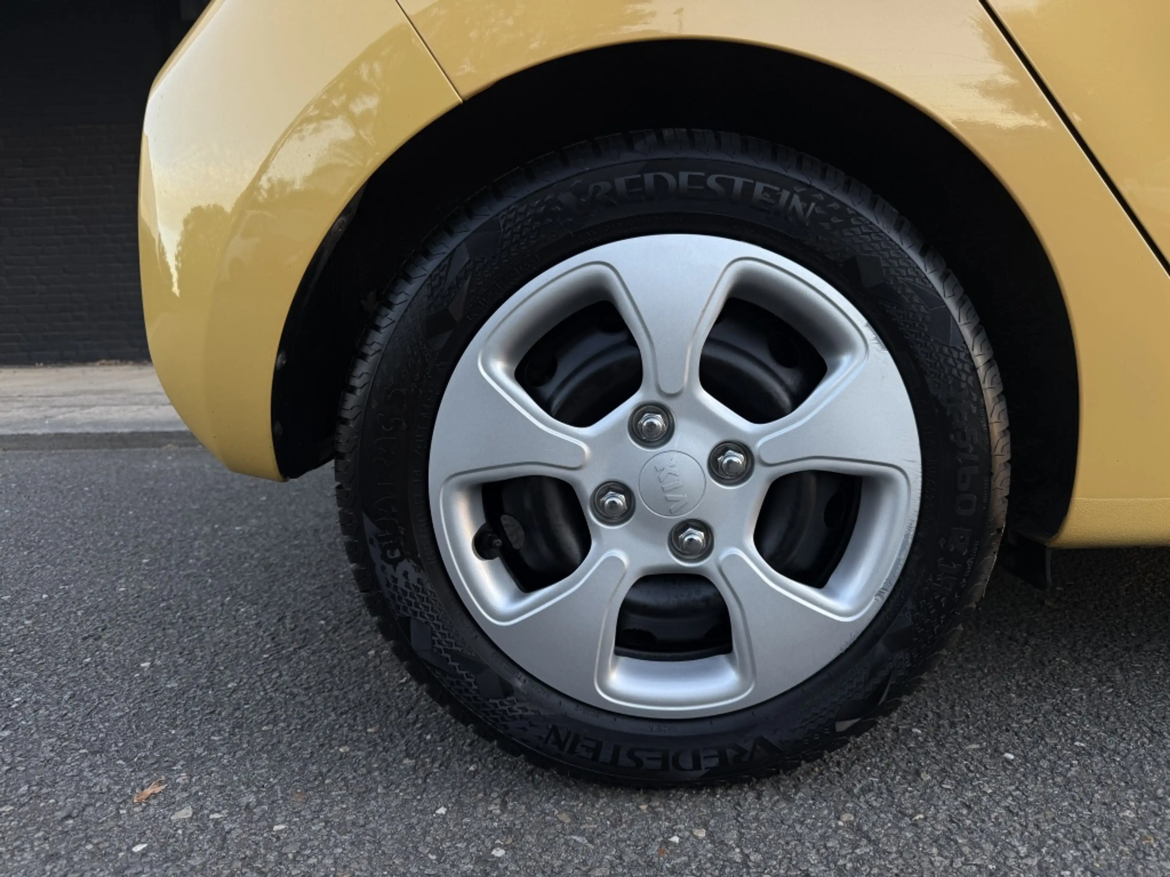 Kia Picanto 1.0 CVVT Ecoline plus — photo 23