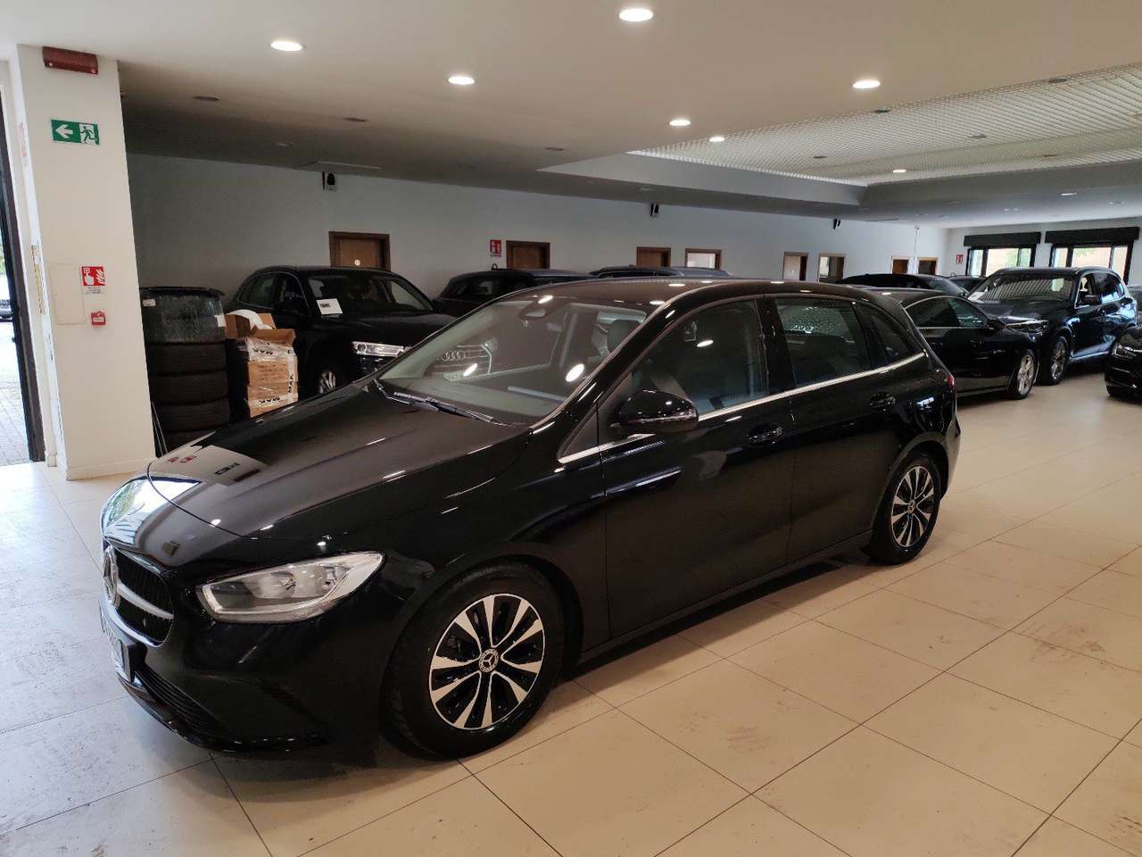 Mercedes-Benz B 180 auto Cruise Navi Pelle/Tessuto Diurne LED