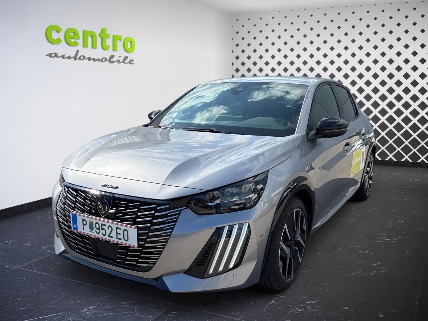 Peugeot e-208 GT 156PS 54Kwh Gri - 1