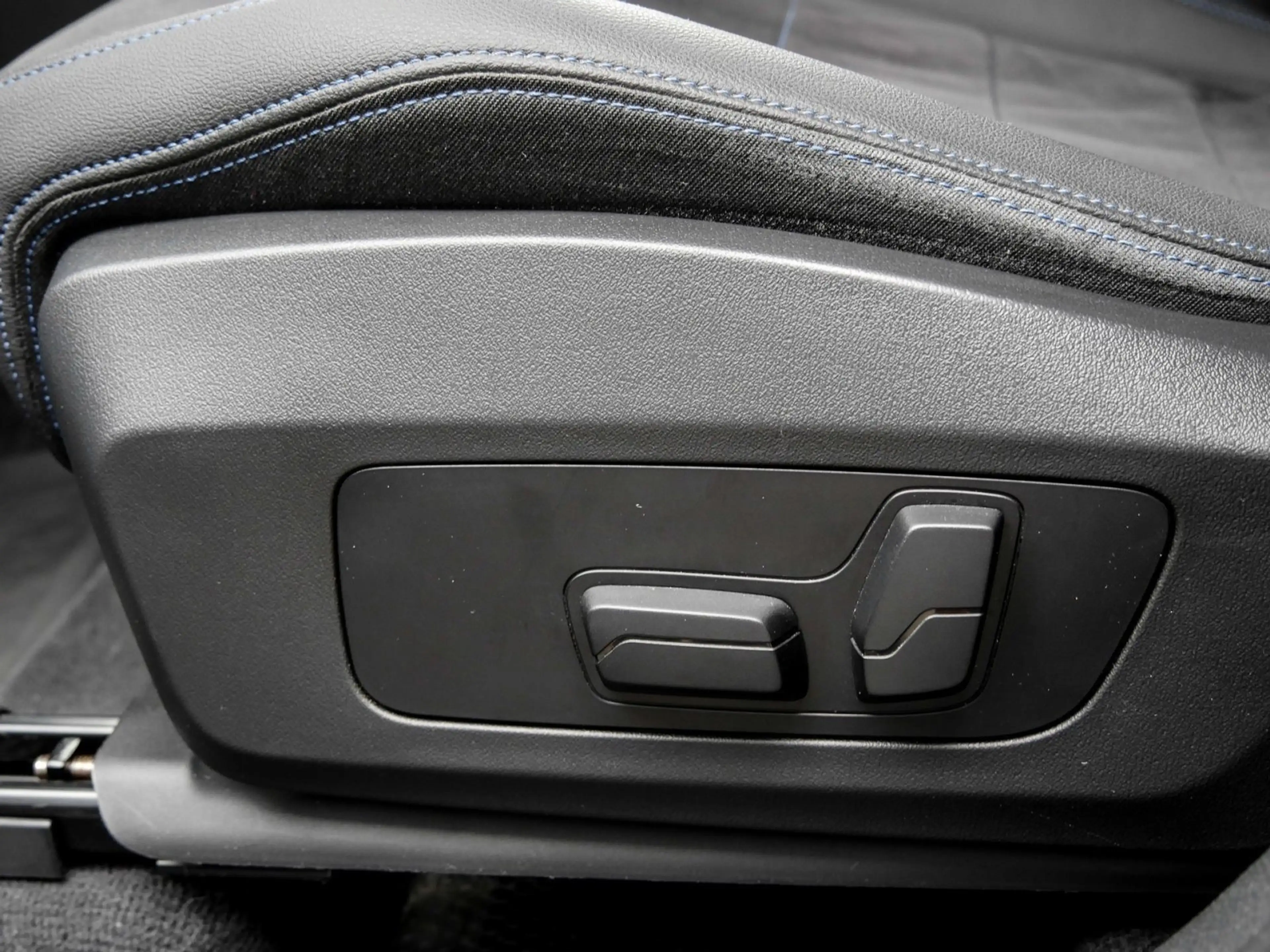 BMW 223 d xDrive M SPORT+AHK+HUD+360° KAMERA+ACC+FERNLICHT — photo 12