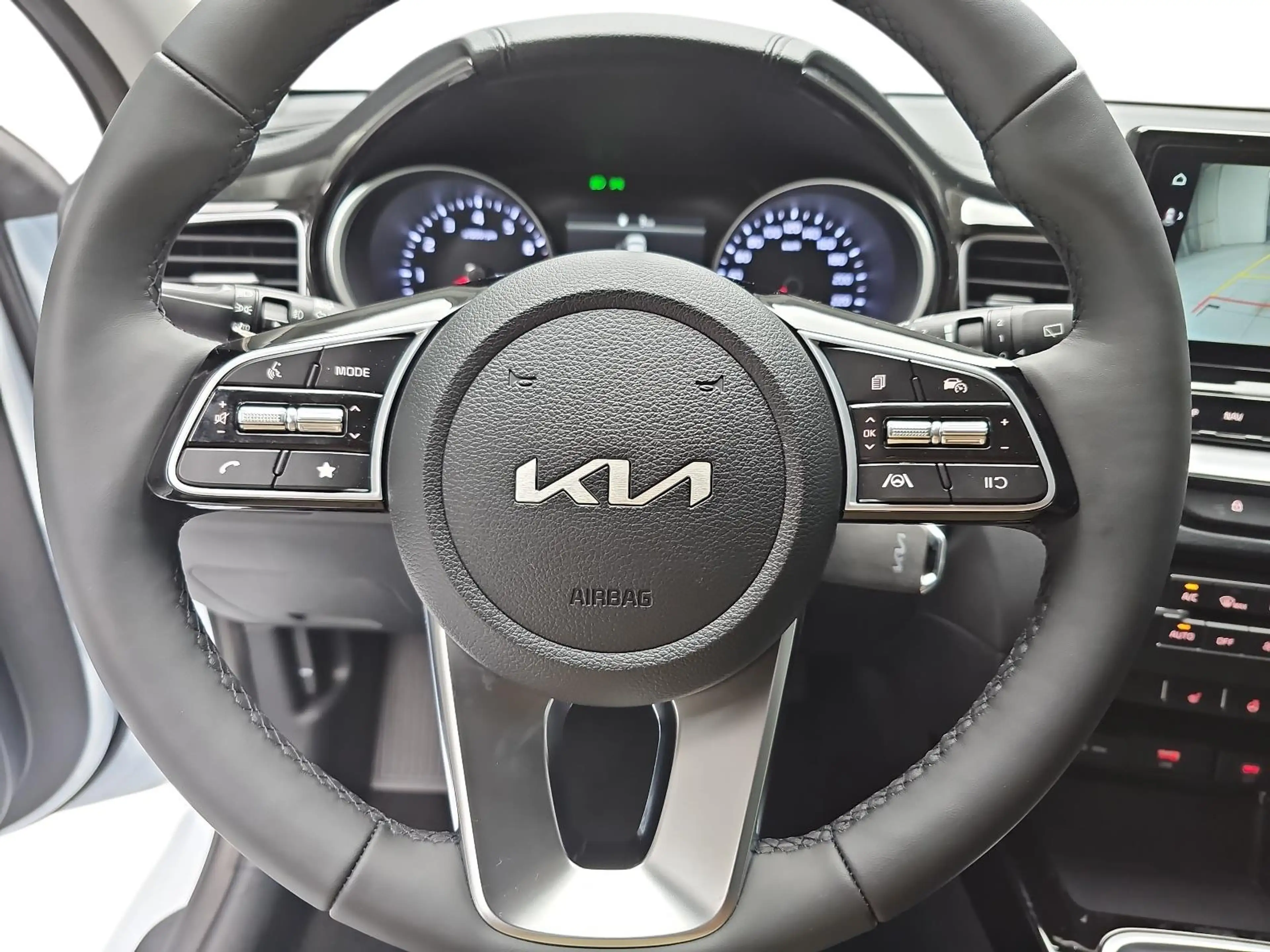 Kia Ceed / cee'd CEED 1.5 T-GDI VISION KOMFORT+ SITZH. — photo 14