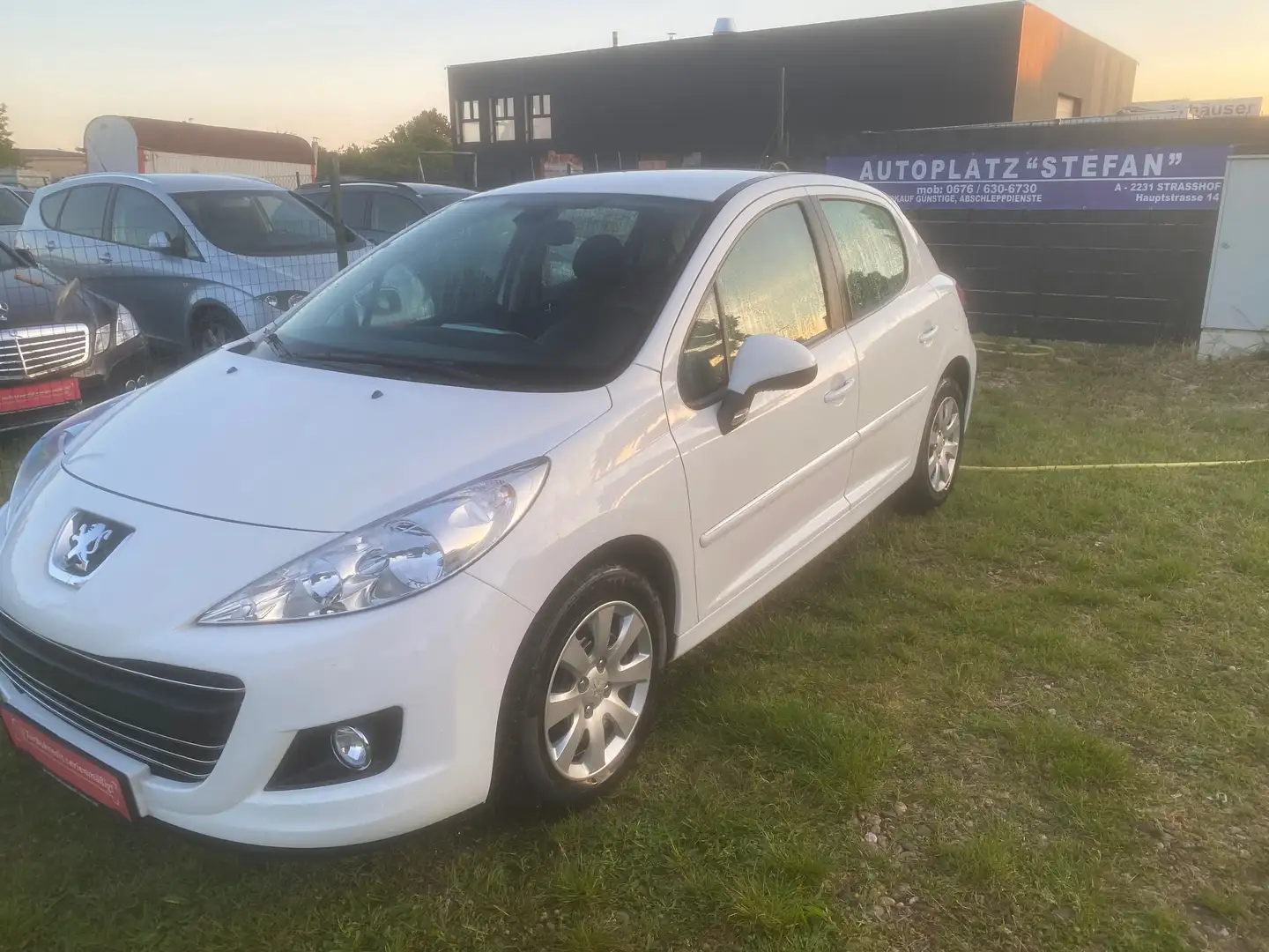 Peugeot 207 Active 1,6 16V Tiptronic Blanc - 2