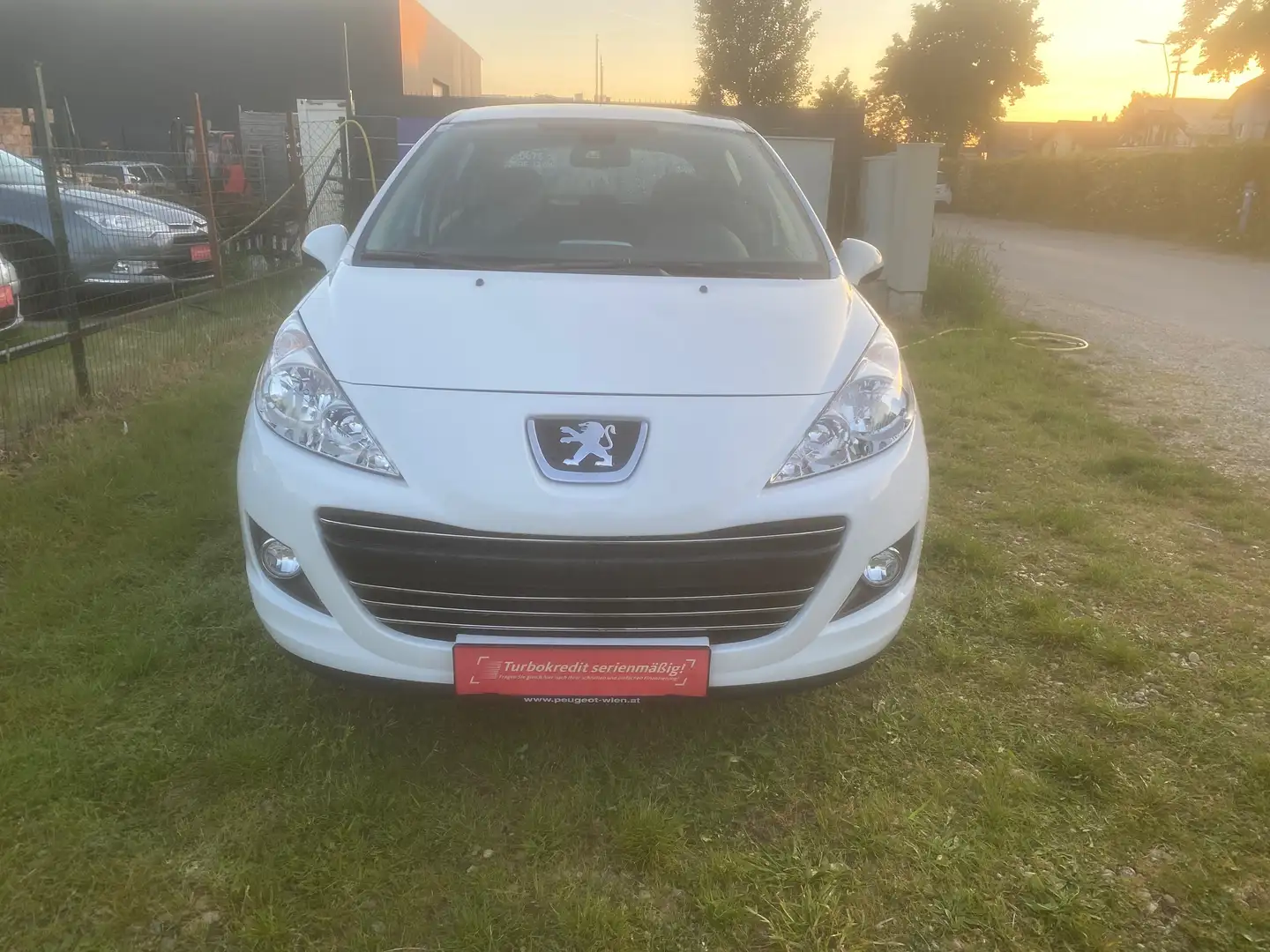 Peugeot 207 Active 1,6 16V Tiptronic Blanc - 1