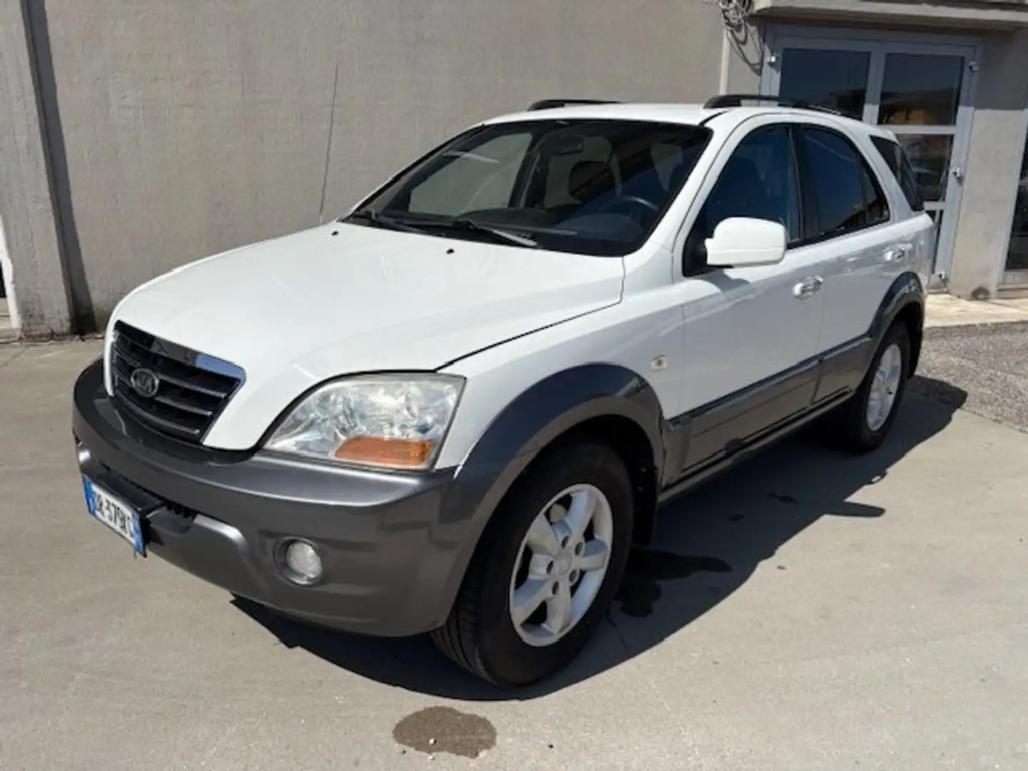 Kia Sorento Sorento 2.5 crdi 16v vgt Active Class RIDOTTE Blanco - 1